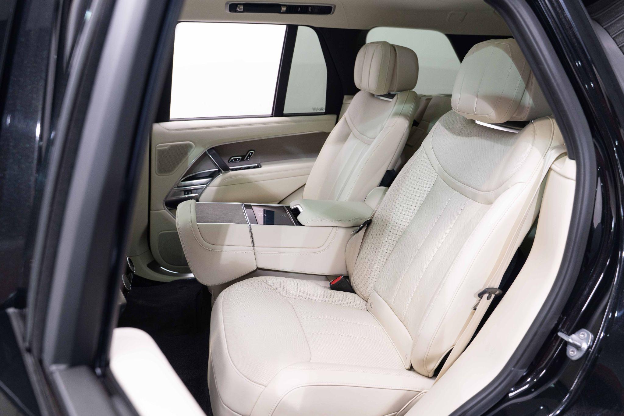 Land Rover Range Rover 3.0 D350 MHEV First Edition Auto 4WD Euro 6 (s/s) 5dr 5dr Automatic 2026