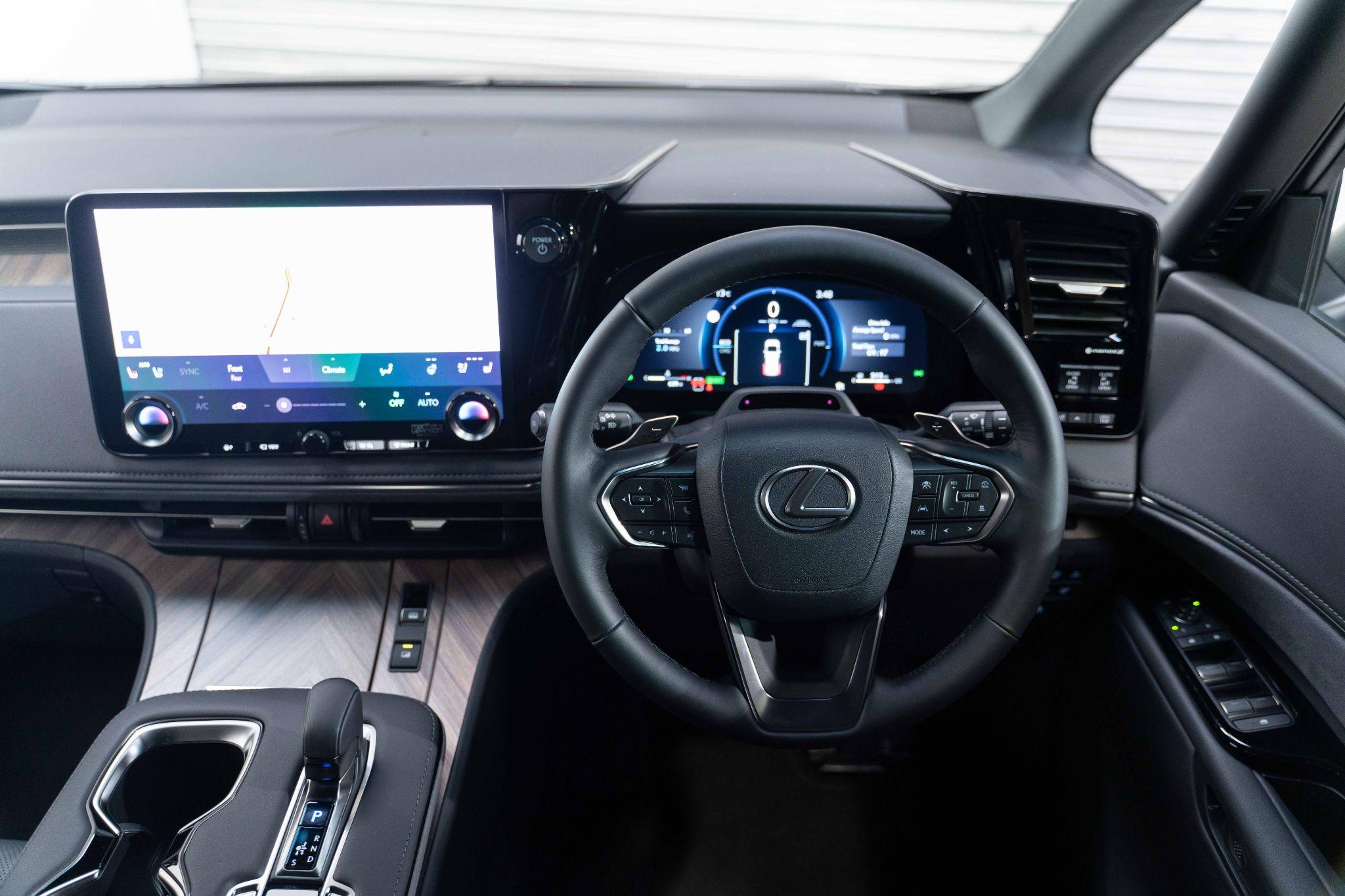 Lexus Lm 2.5 350h Takumi MPV 5dr Petrol Hybrid E-CVT AWD Euro 6 (s/s) (250 ps) 5dr Automatic 2026