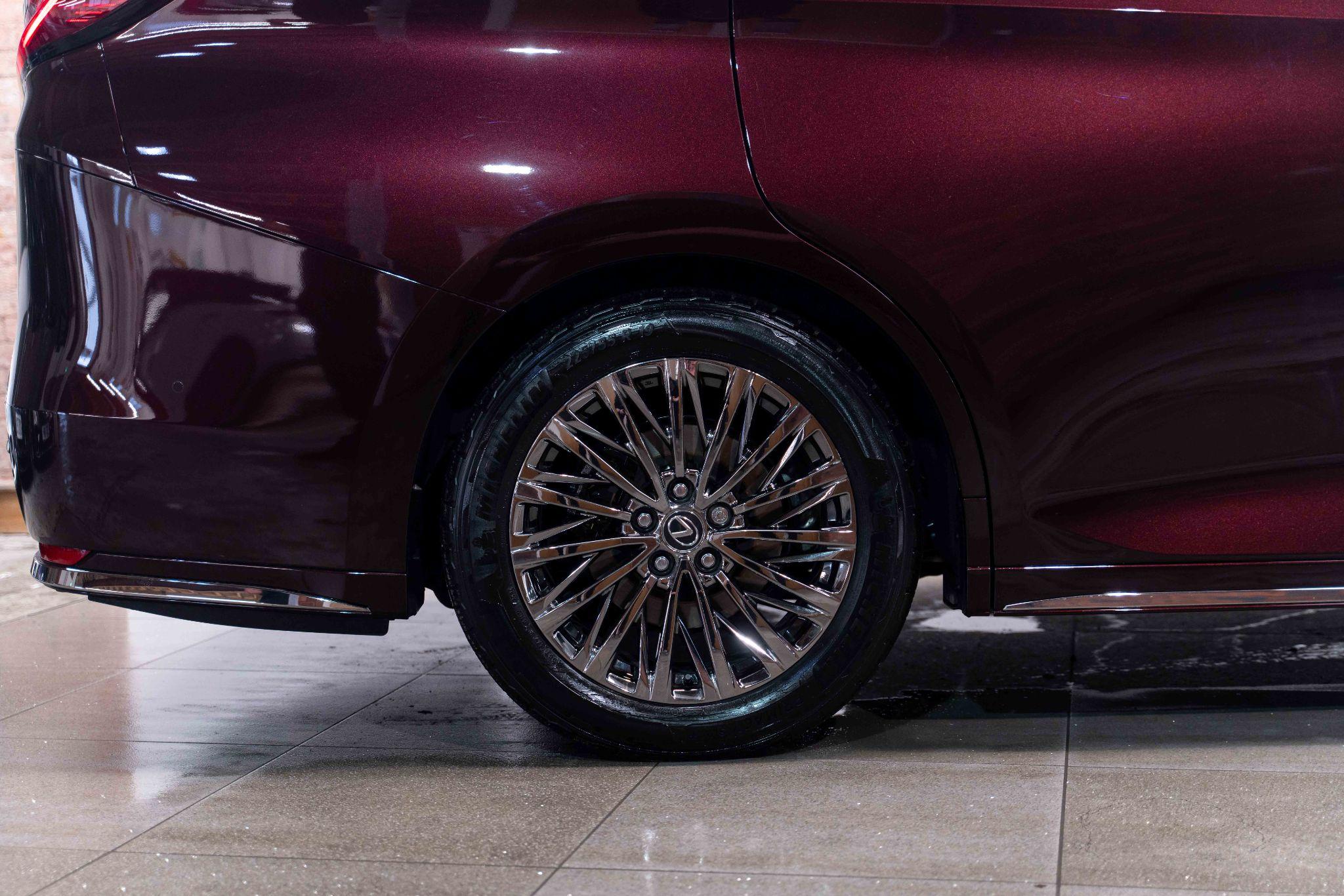 Lexus Lm 2.5 350h Takumi MPV 5dr Petrol Hybrid E-CVT AWD Euro 6 (s/s) (250 ps) 5dr Automatic 2026