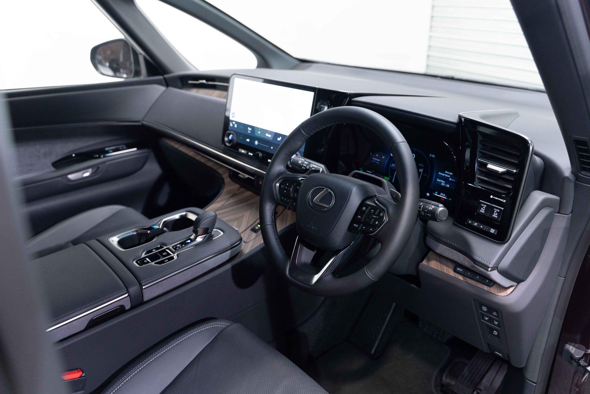 Lexus Lm 2.5 350h Takumi MPV 5dr Petrol Hybrid E-CVT AWD Euro 6 (s/s) (250 ps) 5dr Automatic 2026