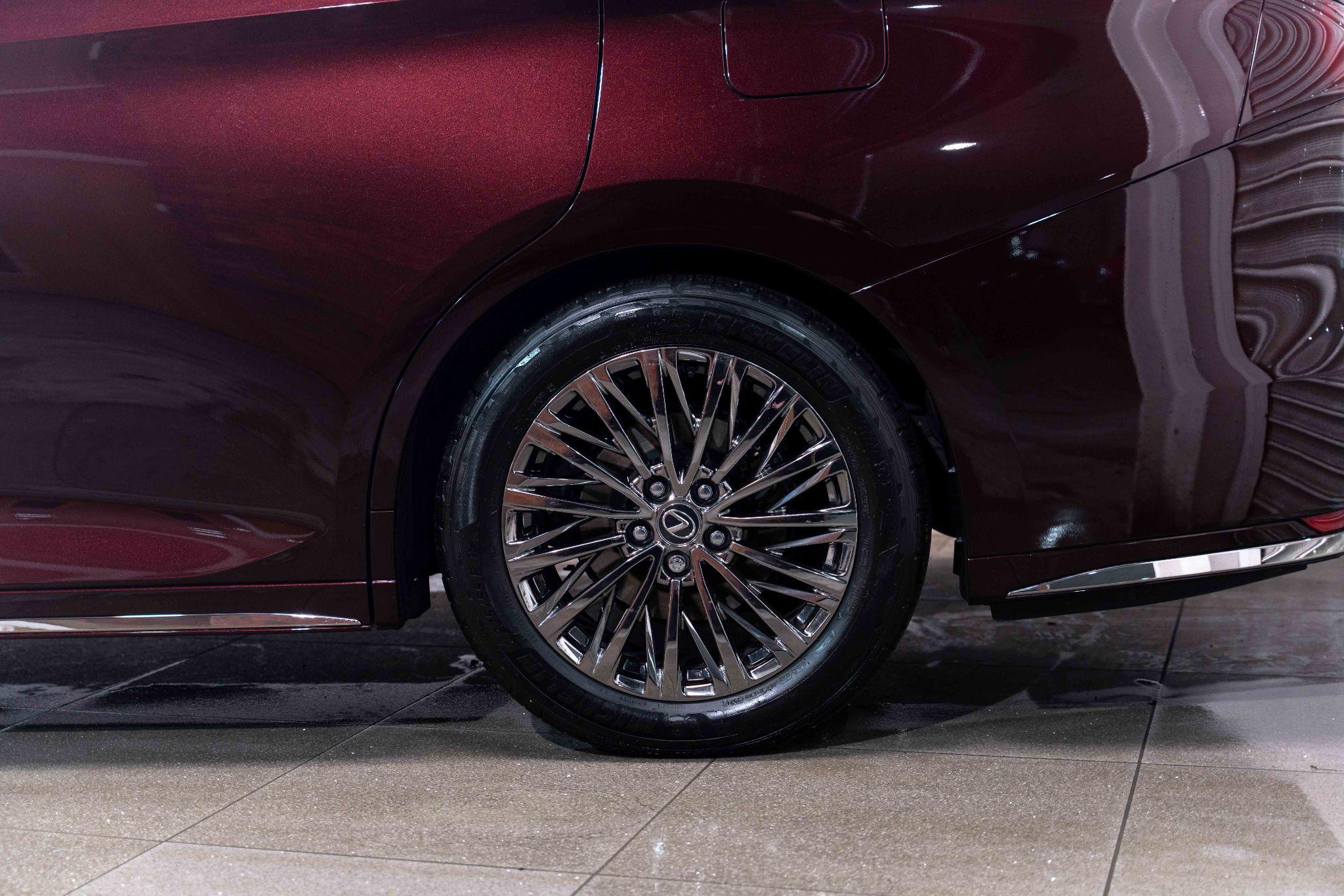 Lexus Lm 2.5 350h Takumi MPV 5dr Petrol Hybrid E-CVT AWD Euro 6 (s/s) (250 ps) 5dr Automatic 2026