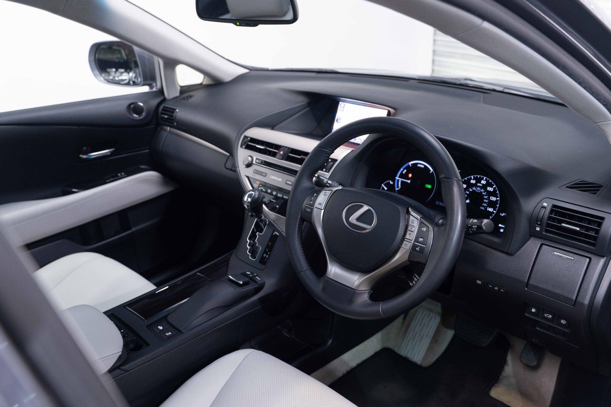 Lexus RX 3.5 450h V6 Advance CVT 4WD Euro 5 (s/s) 5dr (Pan Roof) 5dr Automatic 2026