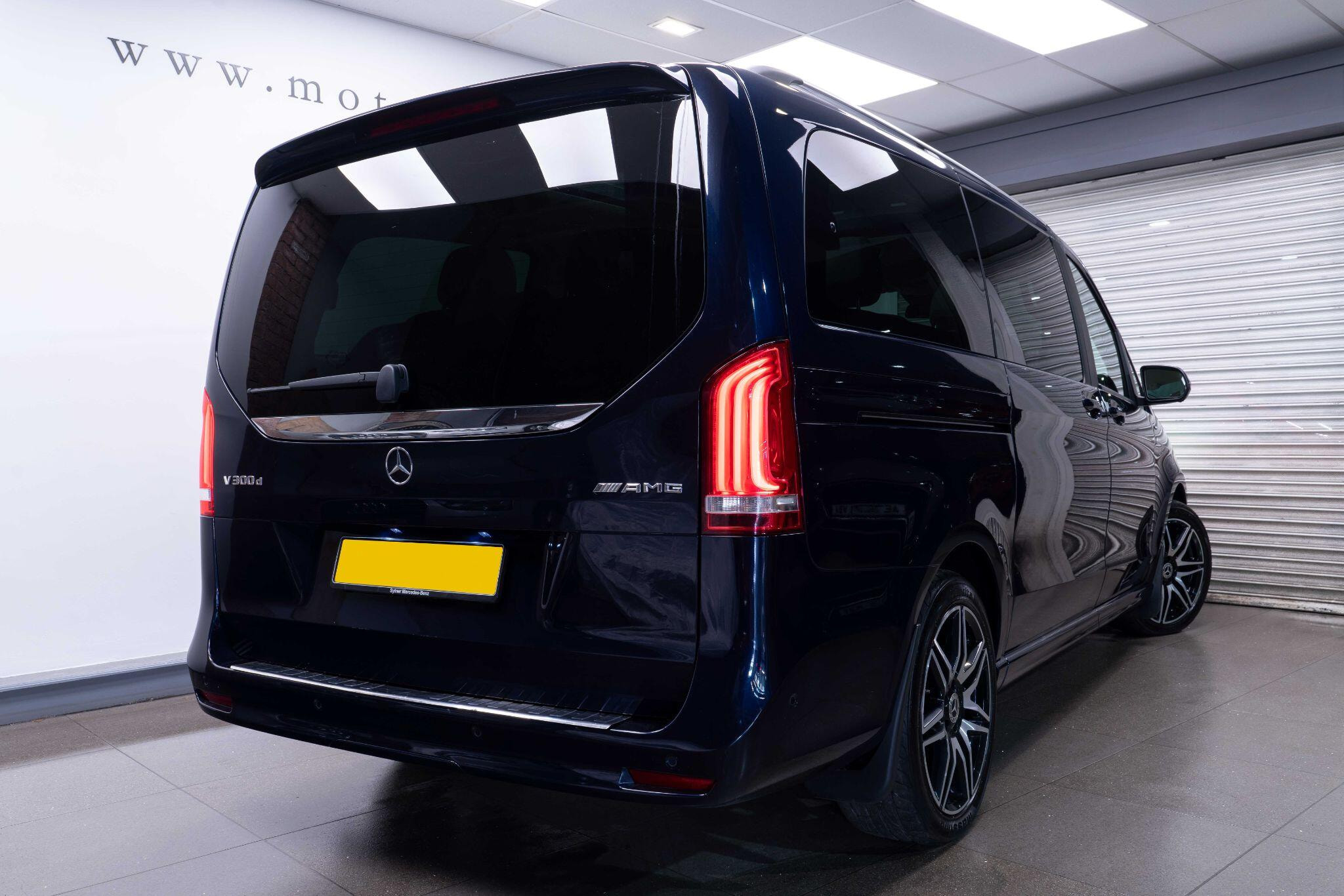 Mercedes-Benz V Class 2.0 V300d AMG Line G-Tronic+ Euro 6 (s/s) 5dr LWB 5dr Automatic 2026