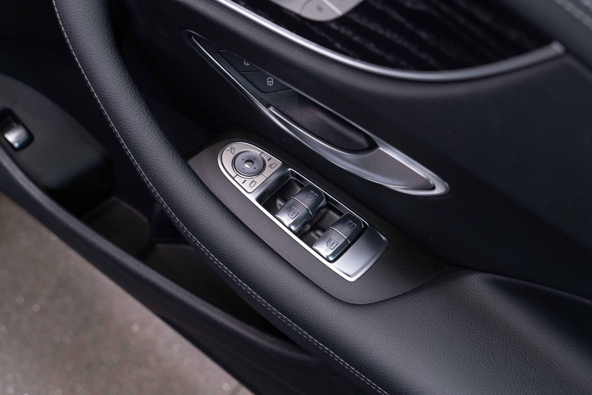 Mercedes-Benz E Class 2.0 E300 AMG Line (Premium Plus) G-Tronic+ Euro 6 (s/s) 2dr 2dr Automatic 2026