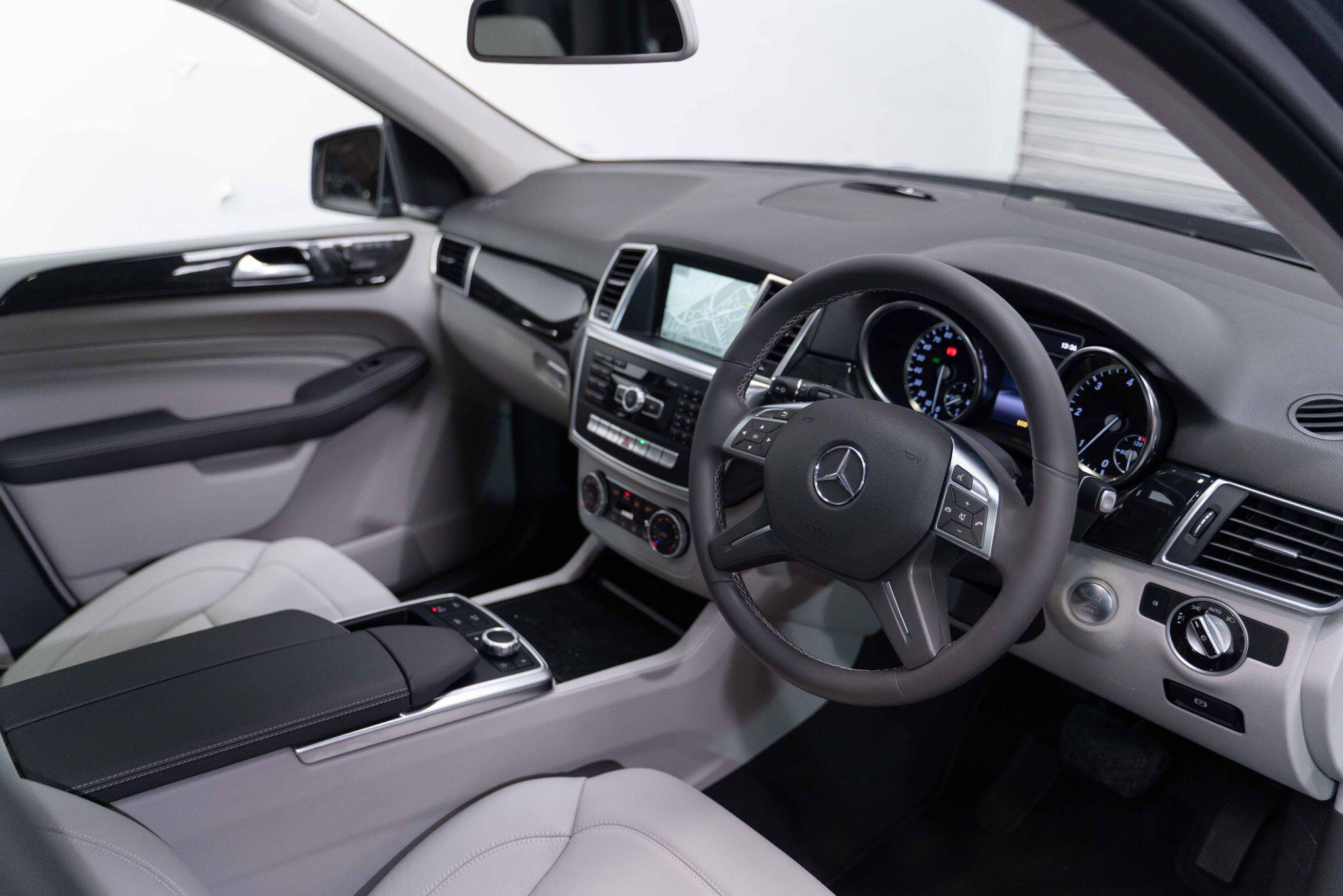 Mercedes-Benz M Class 3.0 ML350 V6 BlueTEC AMG Line G-Tronic 4WD Euro 6 (s/s) 5dr 5dr Automatic 2026