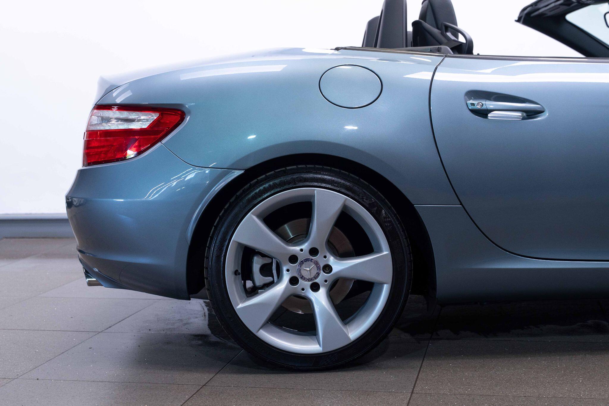Mercedes-Benz SLK 1.8 SLK250 BlueEfficiency G-Tronic+ Euro 5 (s/s) 2dr 2dr Automatic 2026