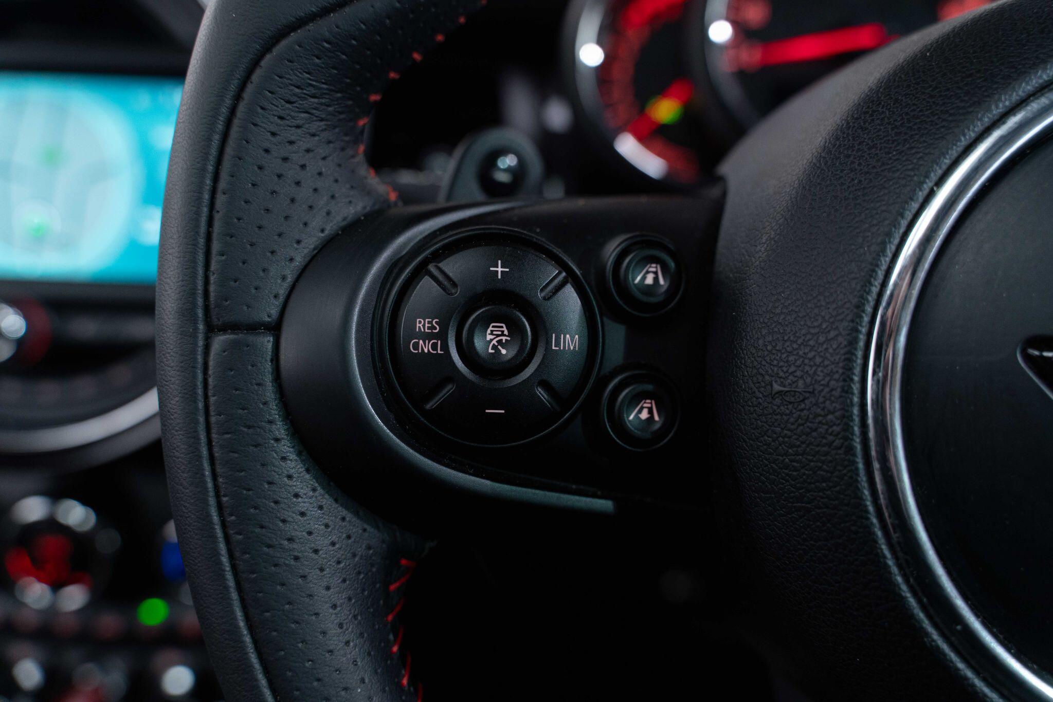 MINI Hatch 2.0 John Cooper Works Auto Euro 6 (s/s) 3dr 3dr Automatic 2026