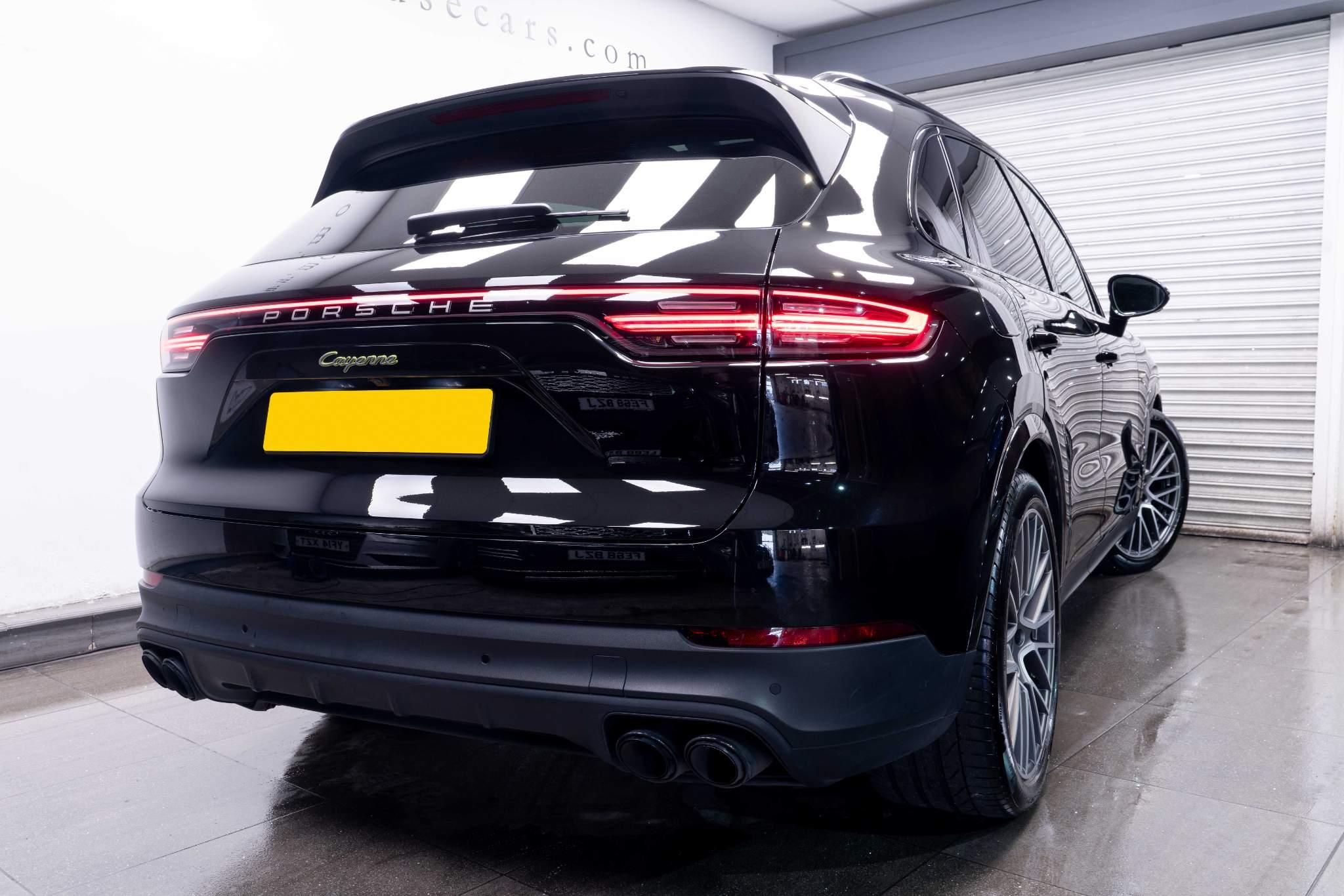 Porsche Cayenne 3.0 V6 E-Hybrid 17.9kWh Platinum Edition TiptronicS 4WD Euro 6 (s/s) 5dr (3.6kW Charger) 5dr Automatic 2026