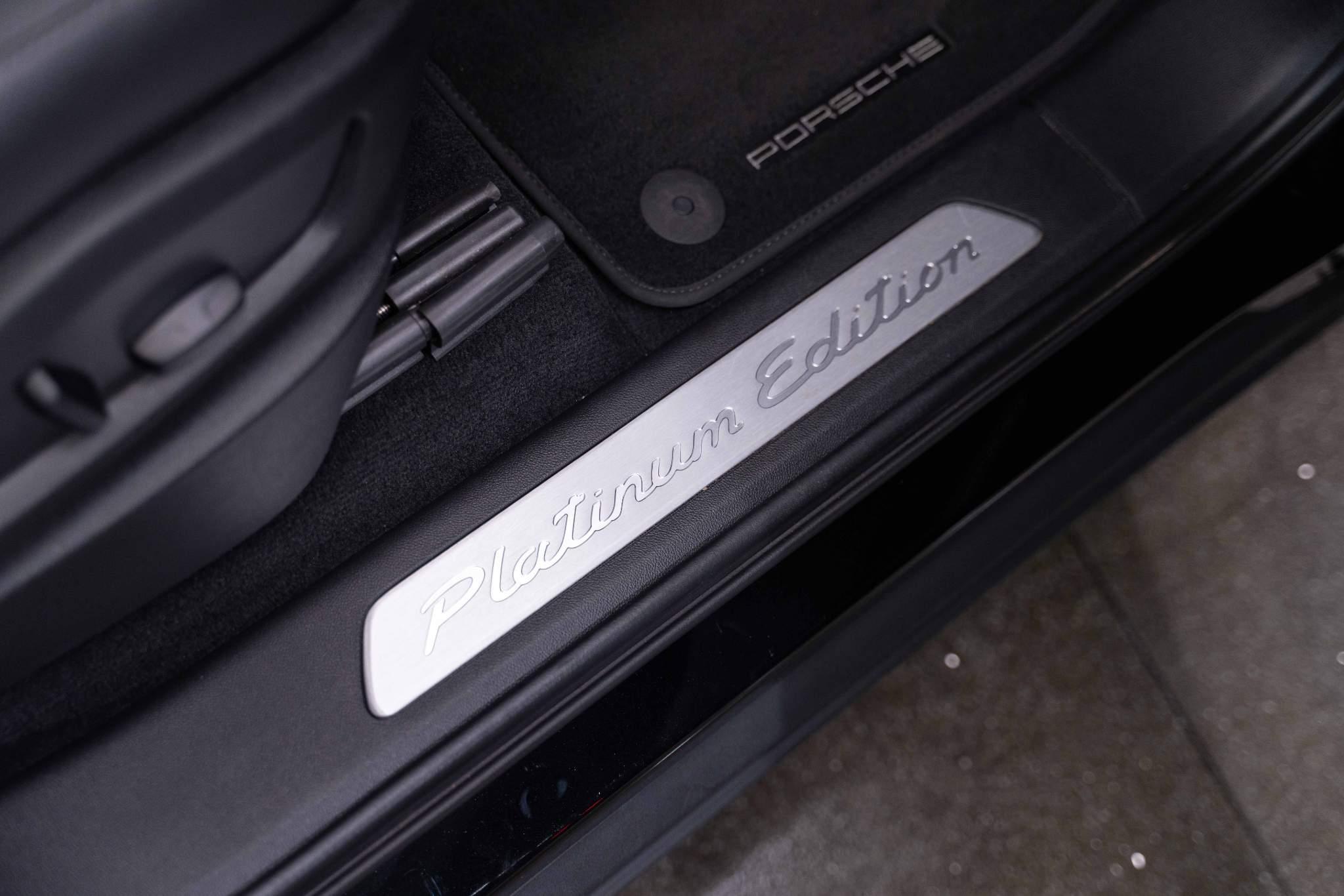 Porsche Cayenne 3.0 V6 E-Hybrid 17.9kWh Platinum Edition TiptronicS 4WD Euro 6 (s/s) 5dr (3.6kW Charger) 5dr Automatic 2026