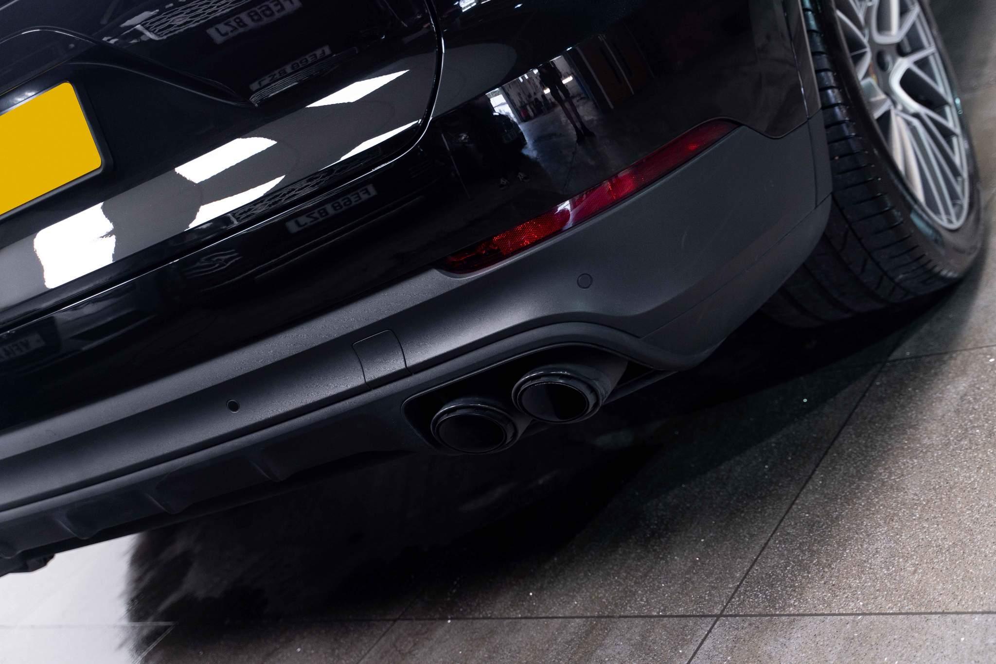 Porsche Cayenne 3.0 V6 E-Hybrid 17.9kWh Platinum Edition TiptronicS 4WD Euro 6 (s/s) 5dr (3.6kW Charger) 5dr Automatic 2026