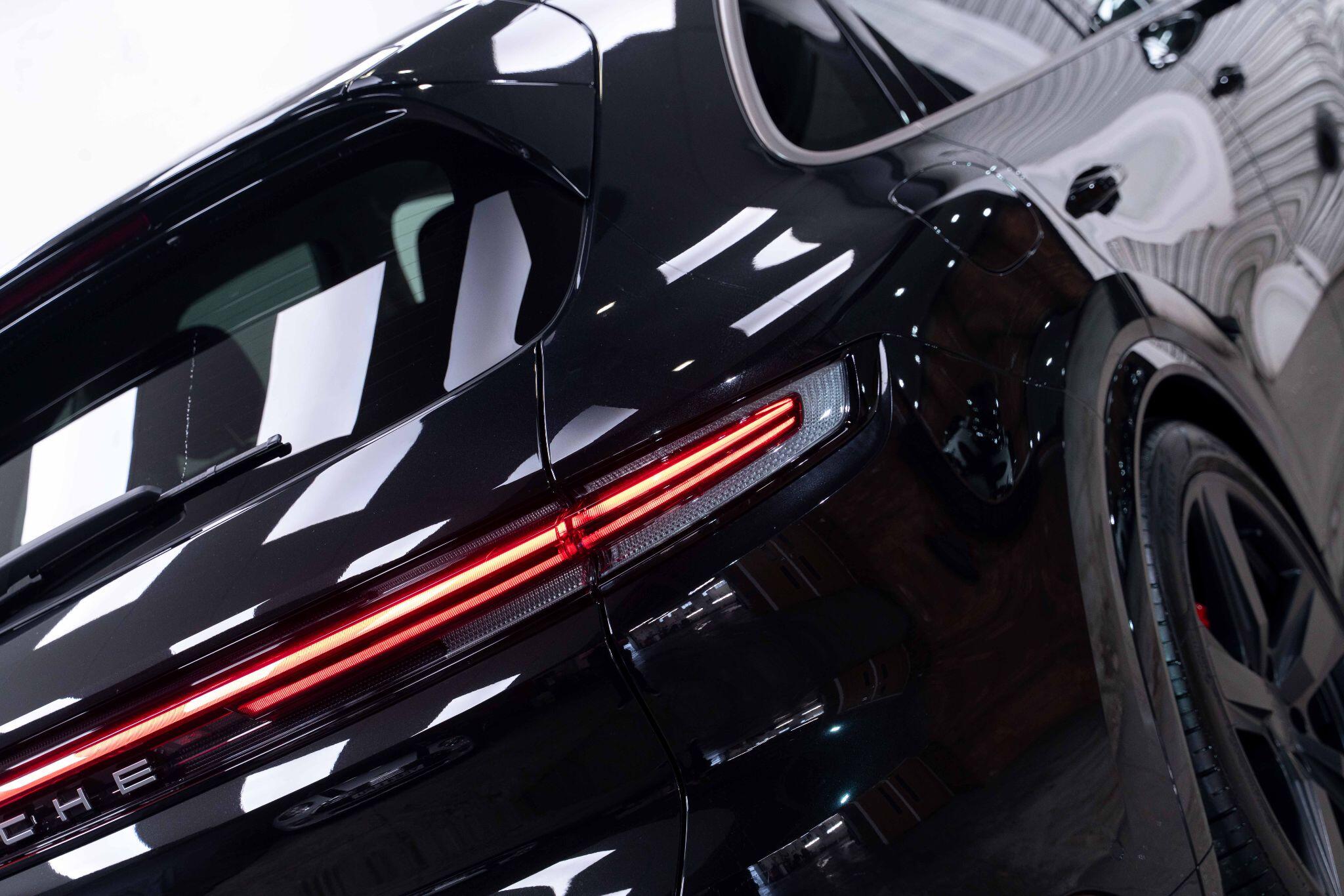Porsche Cayenne 4.0 V8 E-Hybrid 25.9kWh Turbo TiptronicS 4WD Euro 6 (s/s) 5dr 5dr Automatic 2026