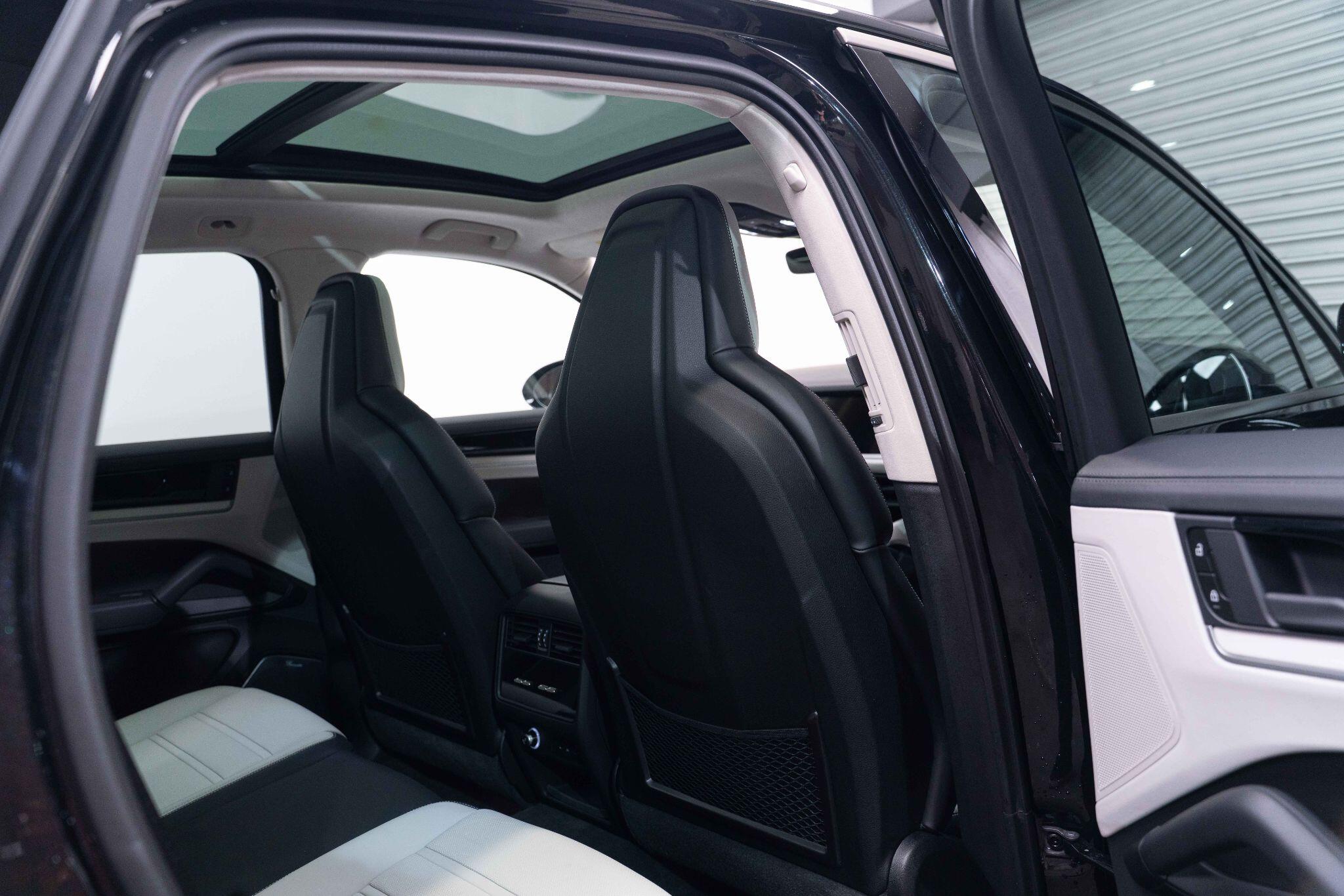 Porsche Cayenne 4.0 V8 E-Hybrid 25.9kWh Turbo TiptronicS 4WD Euro 6 (s/s) 5dr 5dr Automatic 2026