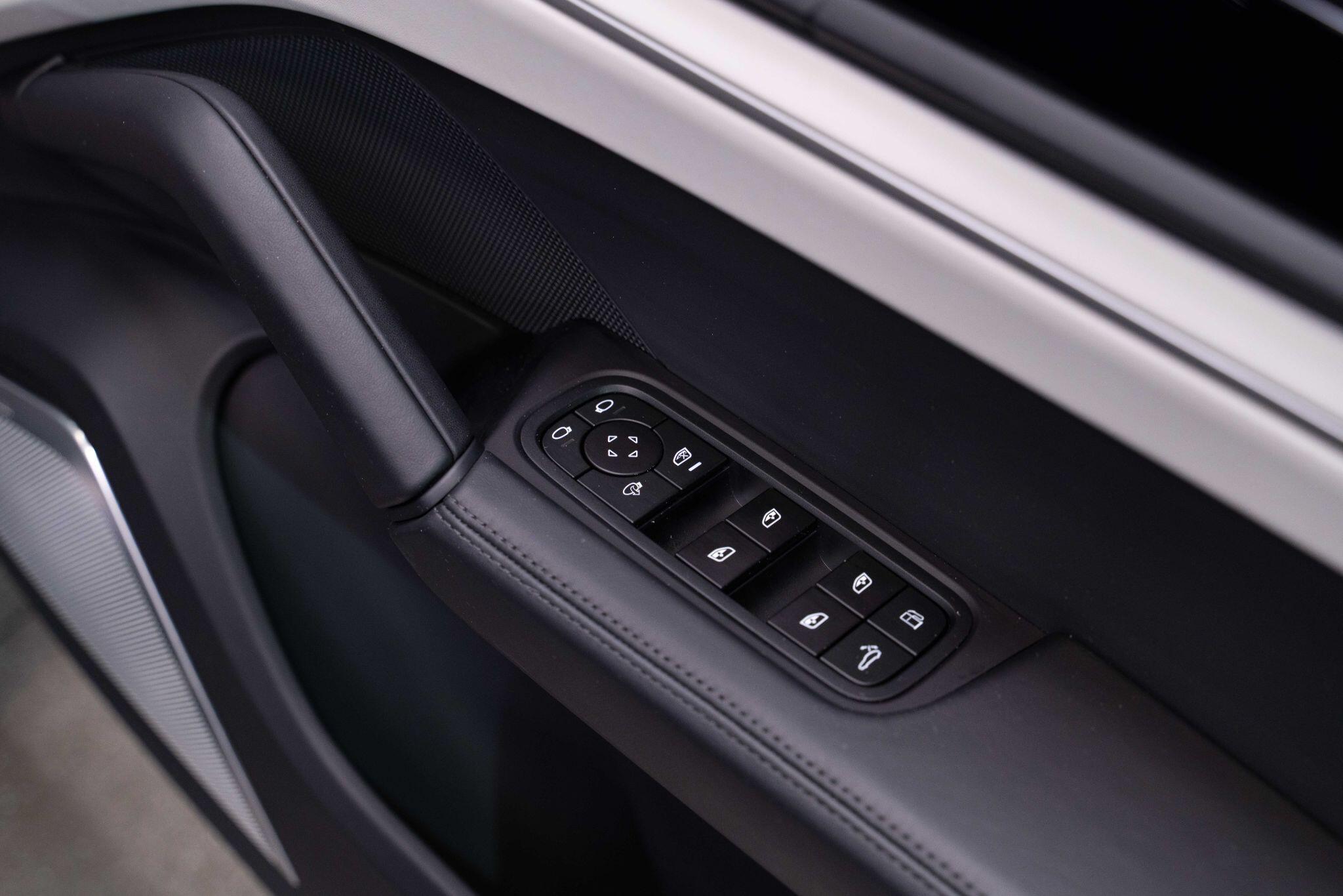 Porsche Cayenne 4.0 V8 E-Hybrid 25.9kWh Turbo TiptronicS 4WD Euro 6 (s/s) 5dr 5dr Automatic 2026