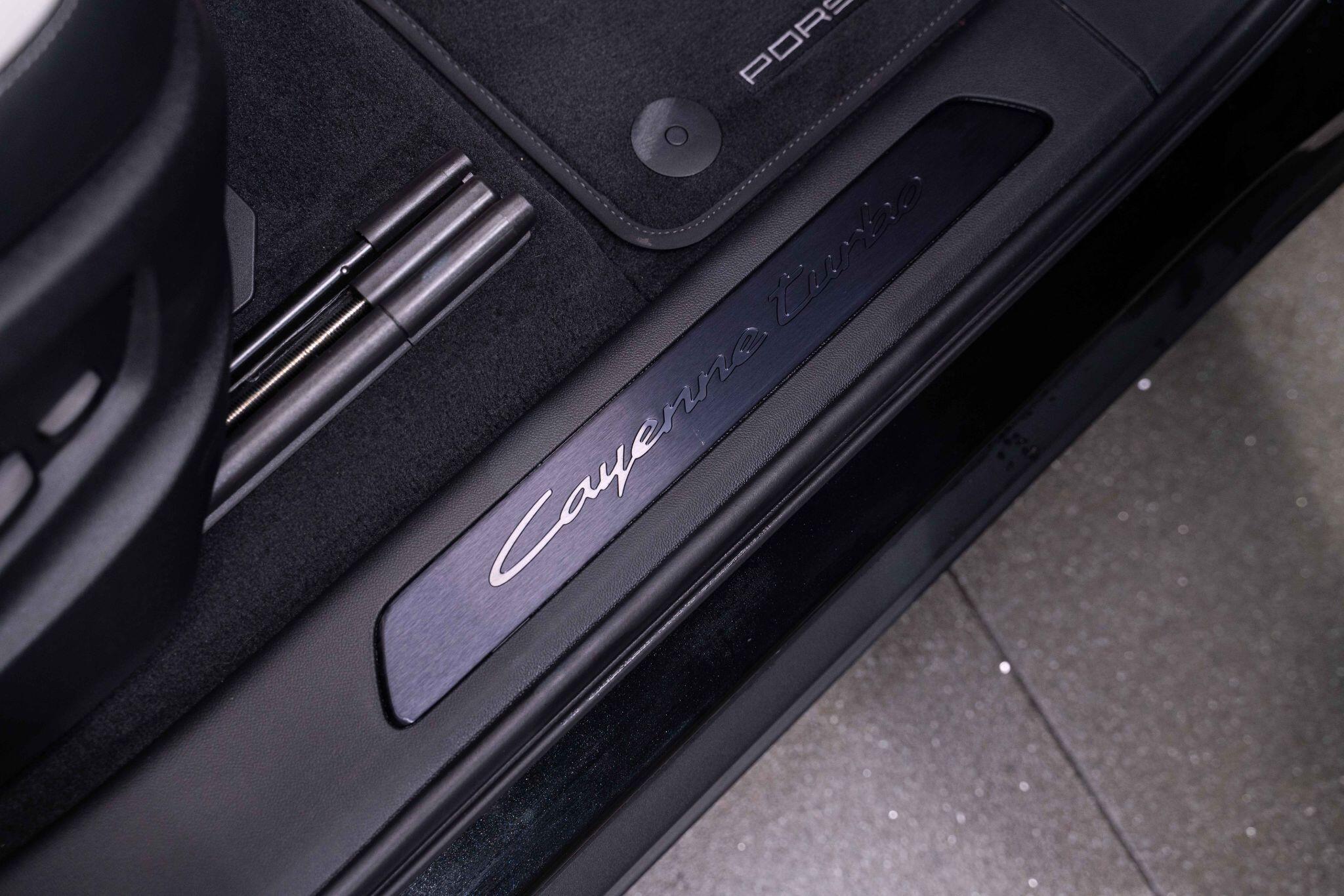 Porsche Cayenne 4.0 V8 E-Hybrid 25.9kWh Turbo TiptronicS 4WD Euro 6 (s/s) 5dr 5dr Automatic 2026