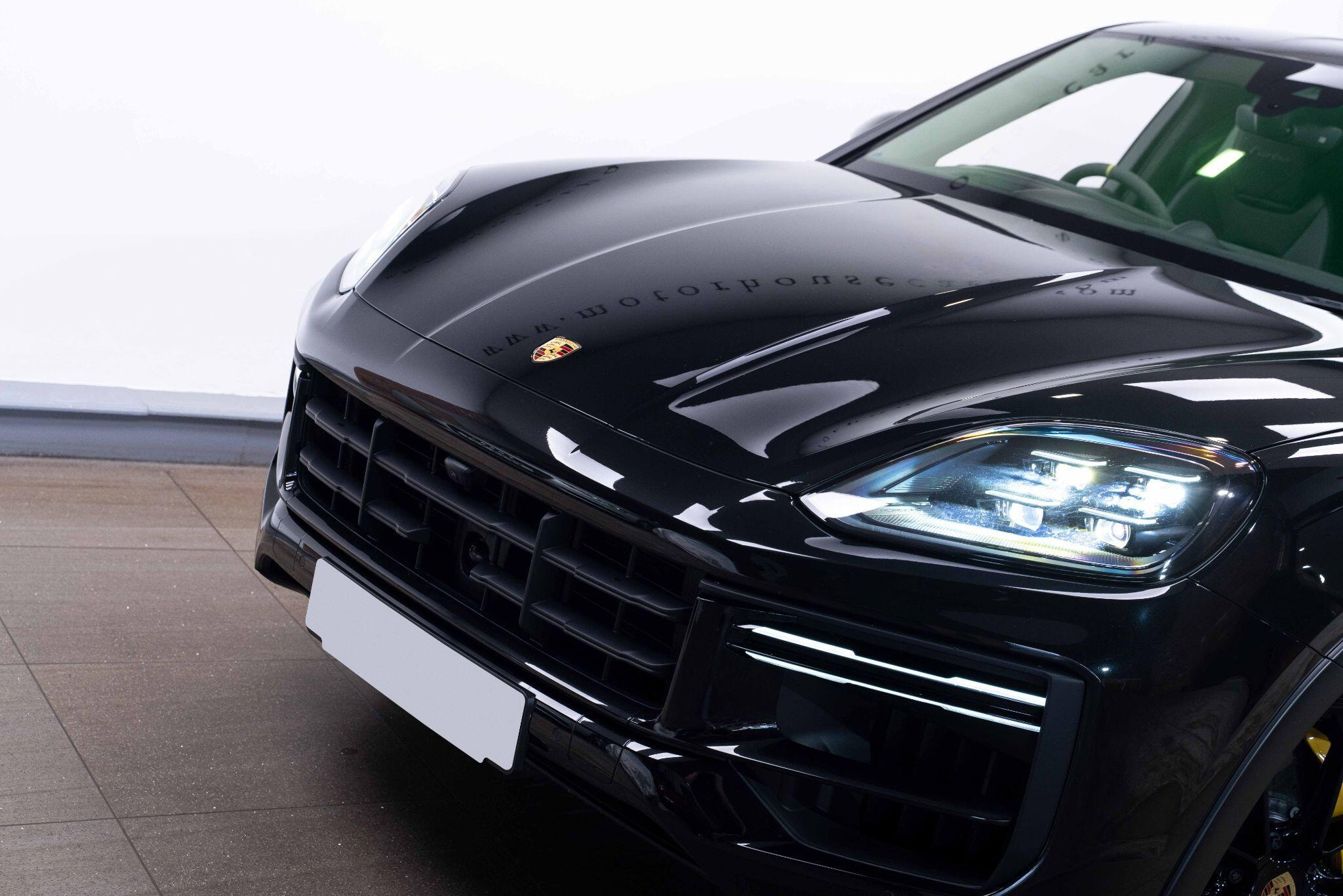 Porsche Cayenne 4.0 V8 E-Hybrid 25.9kWh Turbo TiptronicS 4WD Euro 6 (s/s) 5dr 5dr Automatic 2026