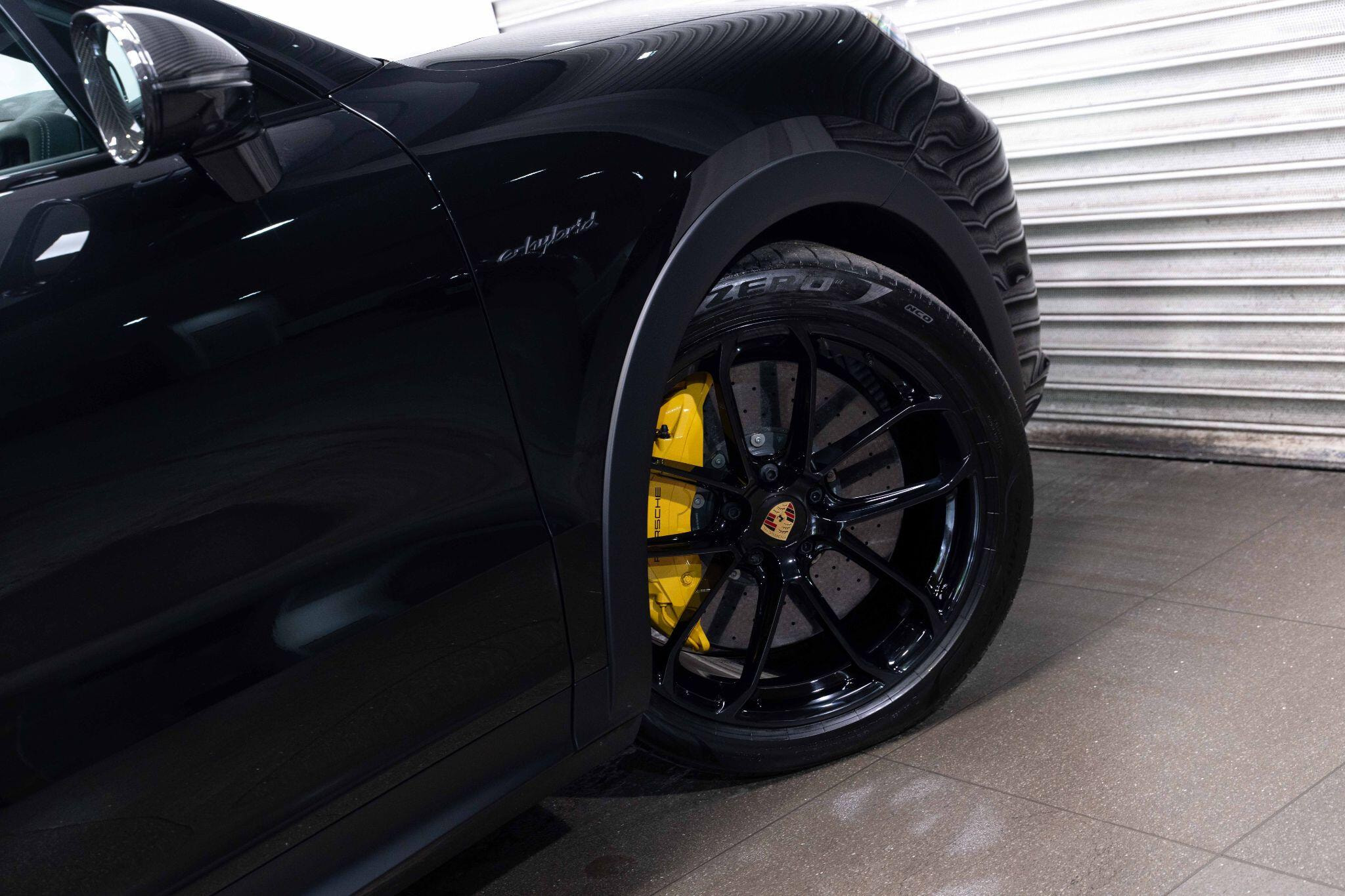 Porsche Cayenne 4.0 V8 E-Hybrid 25.9kWh Turbo TiptronicS 4WD Euro 6 (s/s) 5dr 5dr Automatic 2026