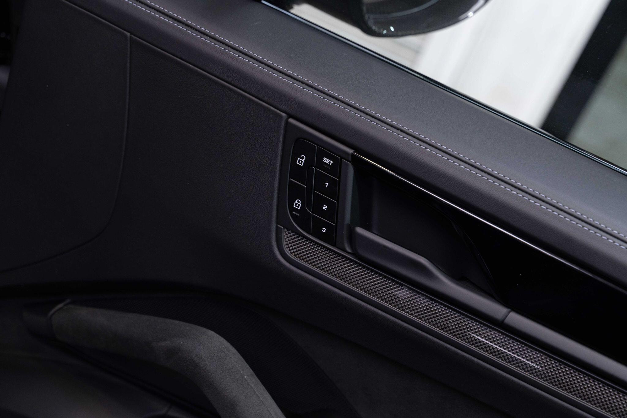 Porsche Cayenne 4.0 V8 E-Hybrid 25.9kWh Turbo TiptronicS 4WD Euro 6 (s/s) 5dr 5dr Automatic 2026