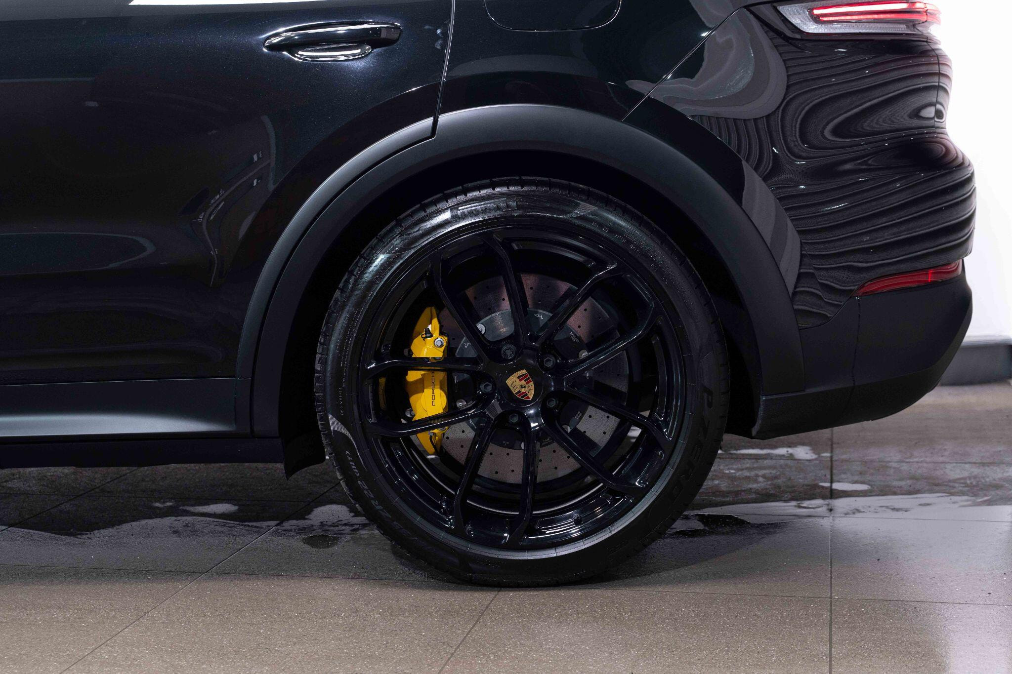 Porsche Cayenne 4.0 V8 E-Hybrid 25.9kWh Turbo TiptronicS 4WD Euro 6 (s/s) 5dr 5dr Automatic 2026