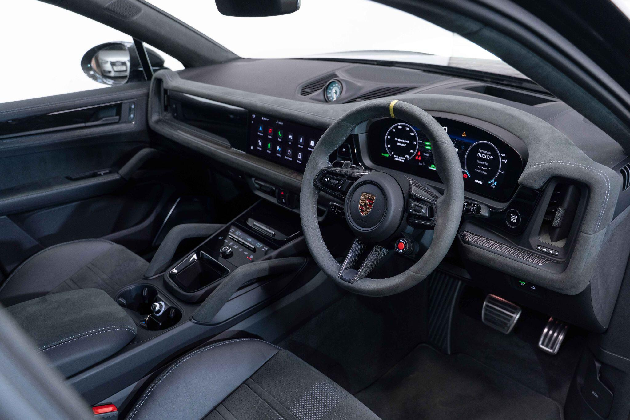 Porsche Cayenne 4.0 V8 E-Hybrid 25.9kWh Turbo TiptronicS 4WD Euro 6 (s/s) 5dr 5dr Automatic 2026