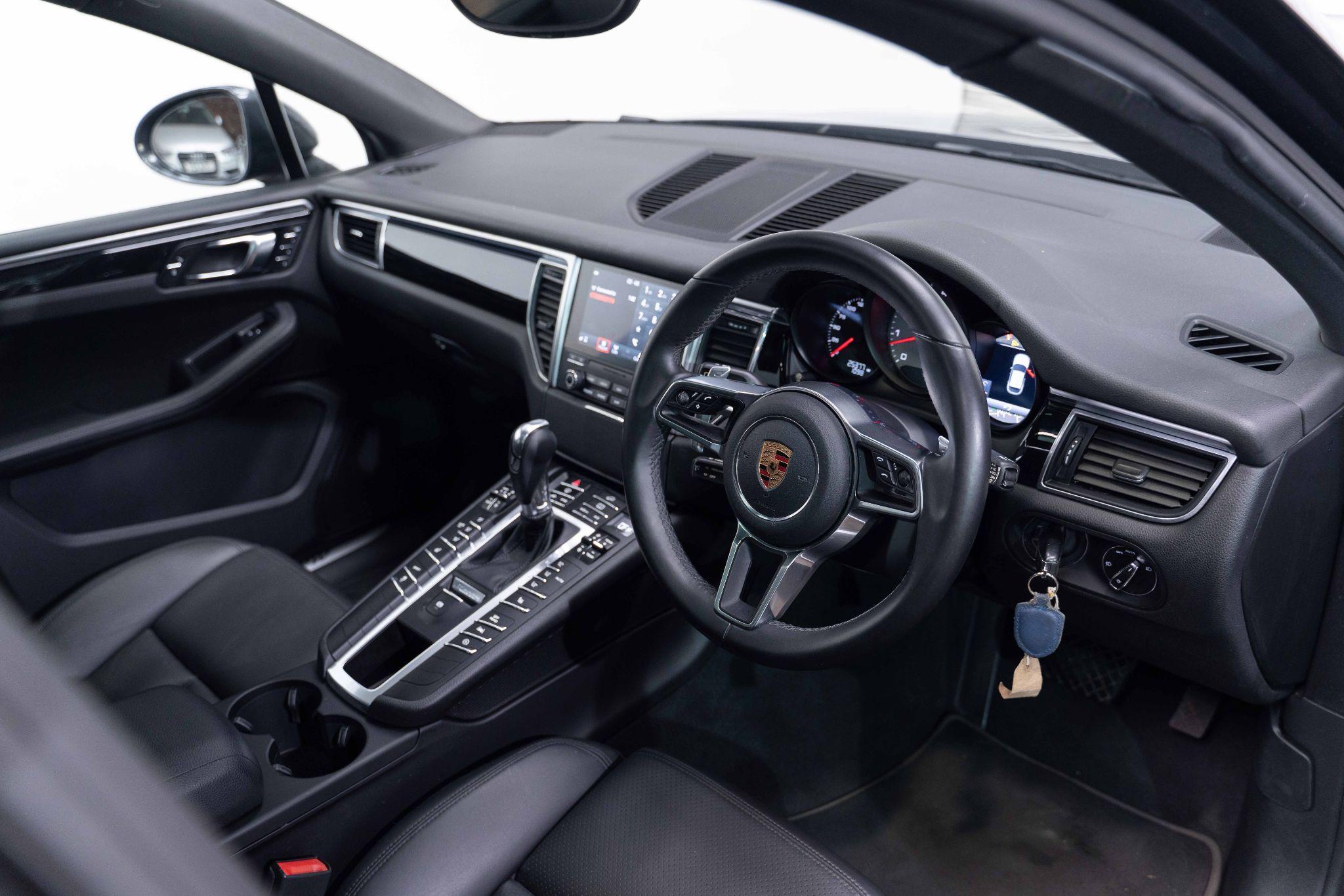 Porsche Macan 3.0 V6 S PDK 4WD Euro 6 (s/s) 5dr 5dr Automatic 2026
