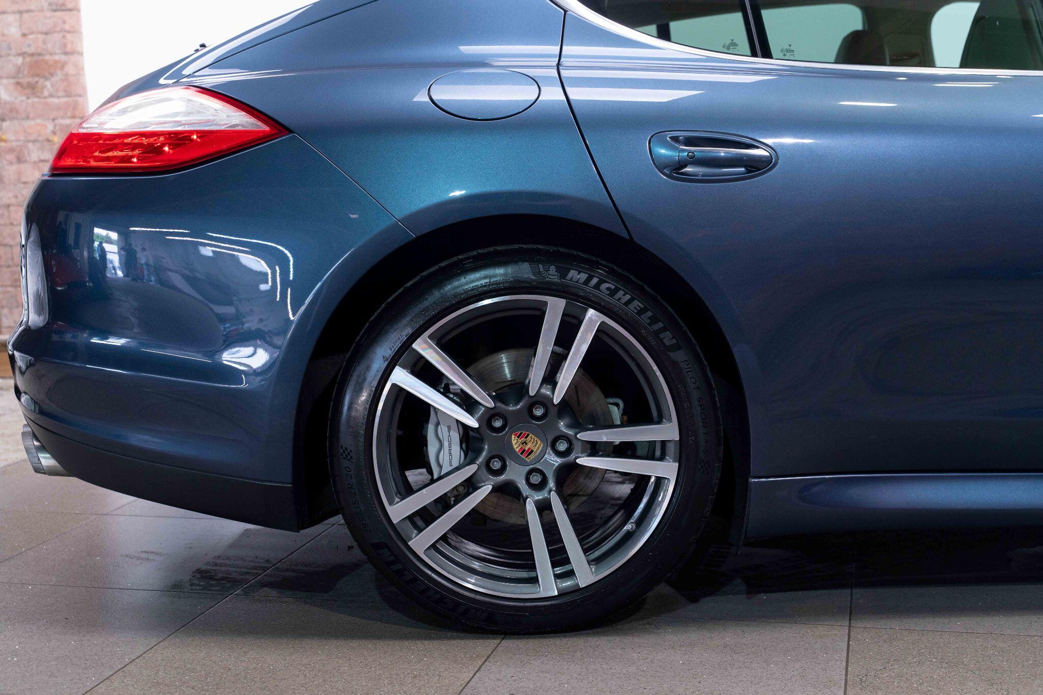 Porsche Panamera 4.8 V8 4S PDK 4WD Euro 5 (s/s) 5dr 5dr Automatic 2026