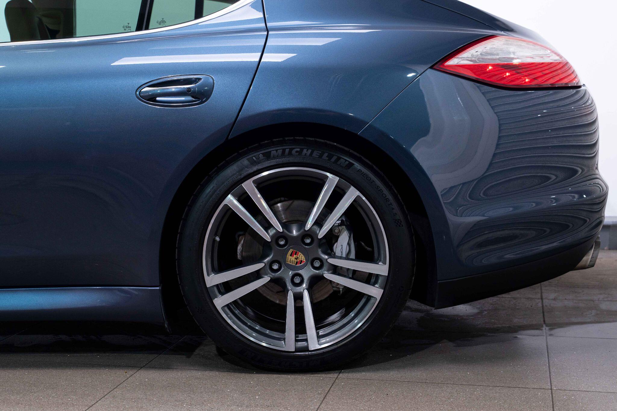 Porsche Panamera 4.8 V8 4S PDK 4WD Euro 5 (s/s) 5dr 5dr Automatic 2026