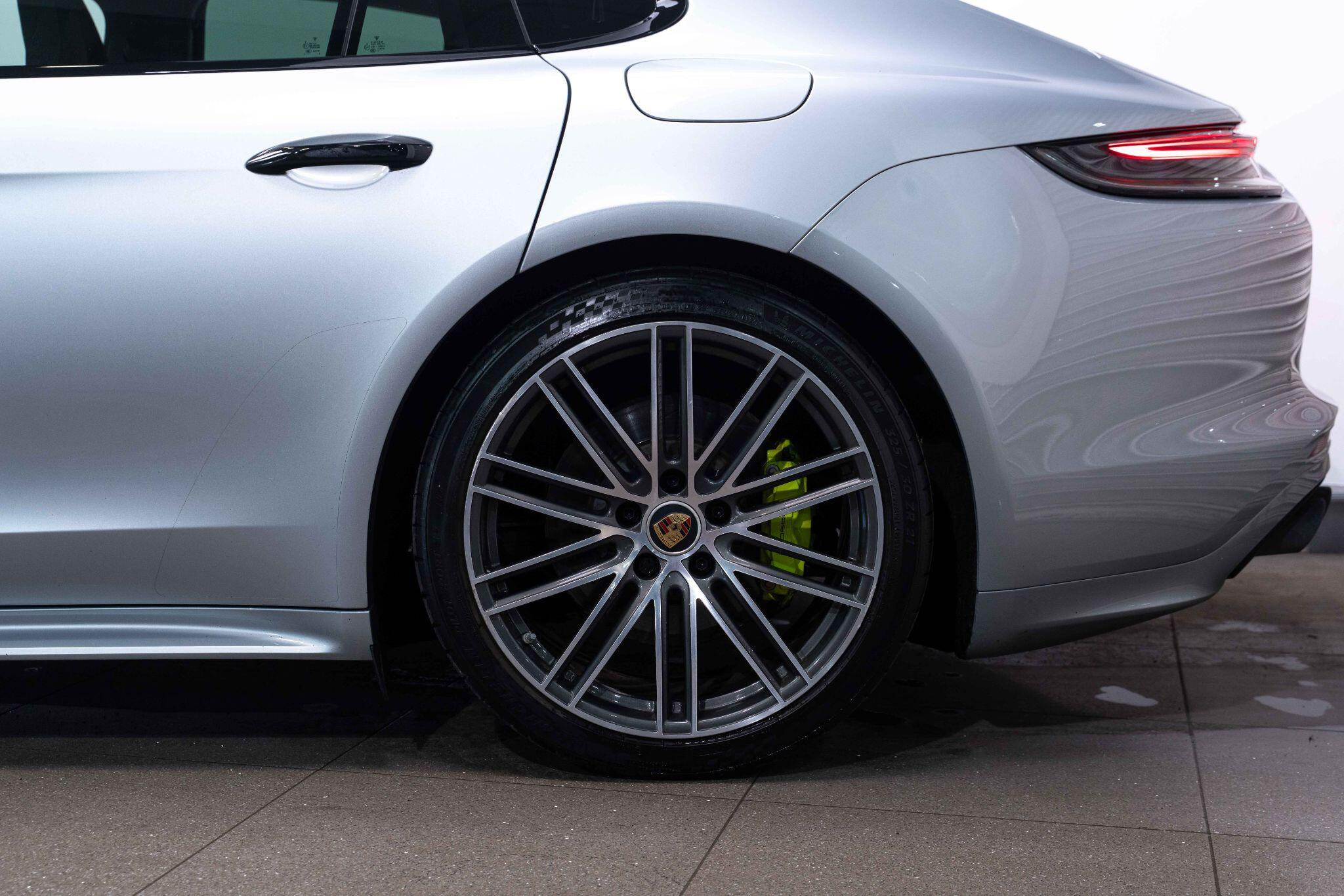 Porsche Panamera 2.9 V6 E-Hybrid 17.9kWh 4S Saloon PDK 4WD Euro 6 (s/s) 5dr (7.2 kW Charger) 5dr Automatic 2026