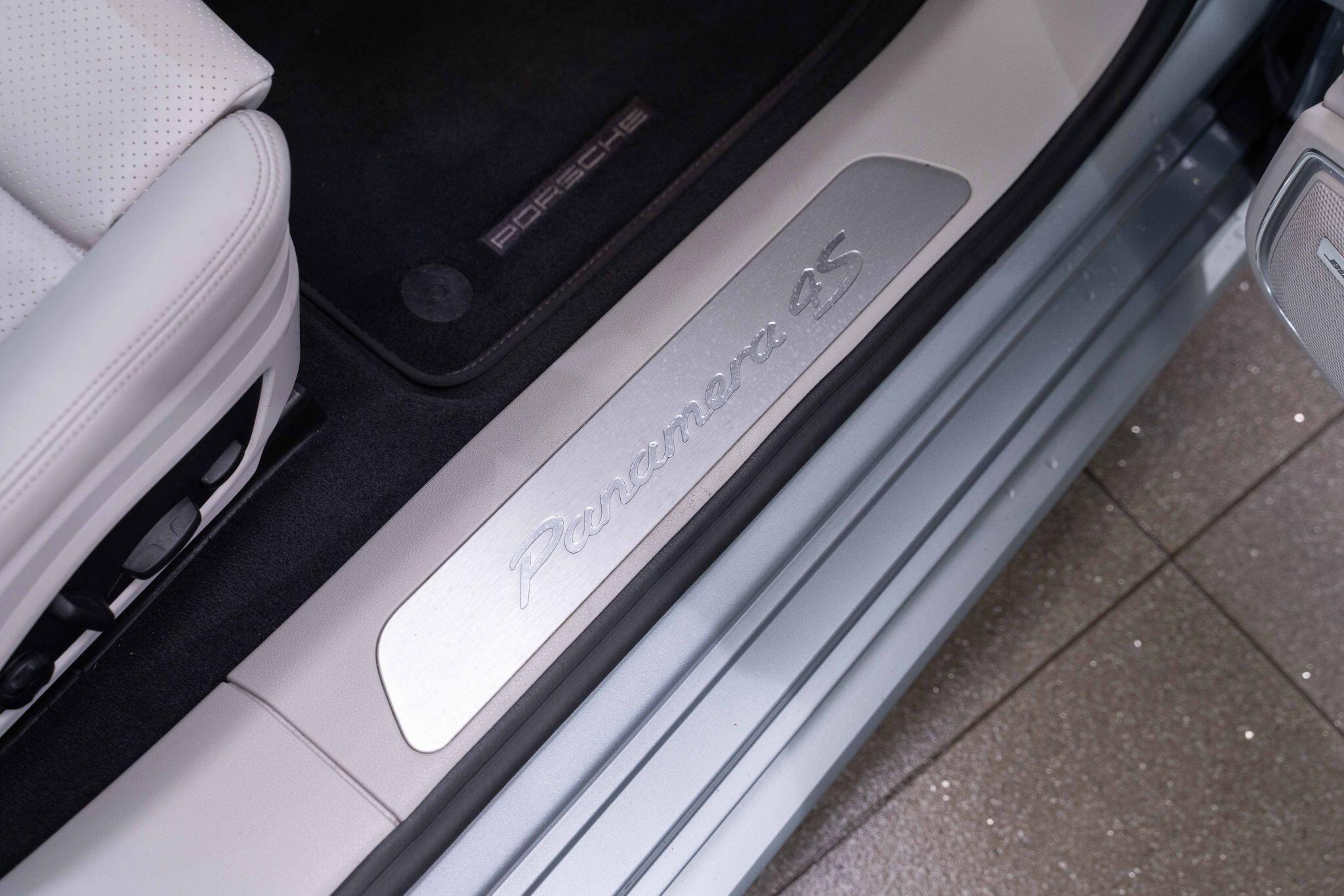 Porsche Panamera 2.9 V6 E-Hybrid 17.9kWh 4S Saloon PDK 4WD Euro 6 (s/s) 5dr (7.2 kW Charger) 5dr Automatic 2026