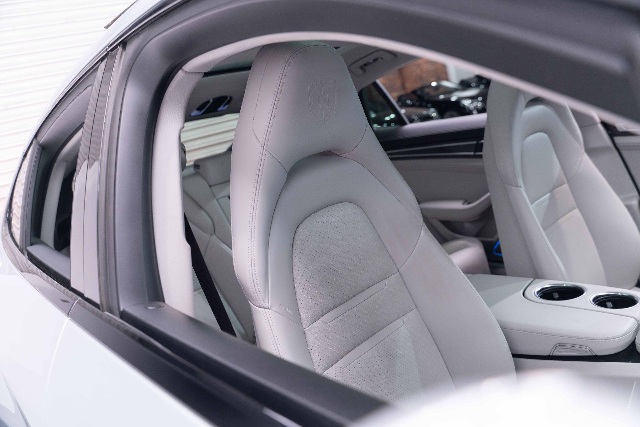 Porsche Panamera 2.9 V6 E-Hybrid 17.9kWh 4S Saloon PDK 4WD Euro 6 (s/s) 5dr (7.2 kW Charger) 5dr Automatic 2026
