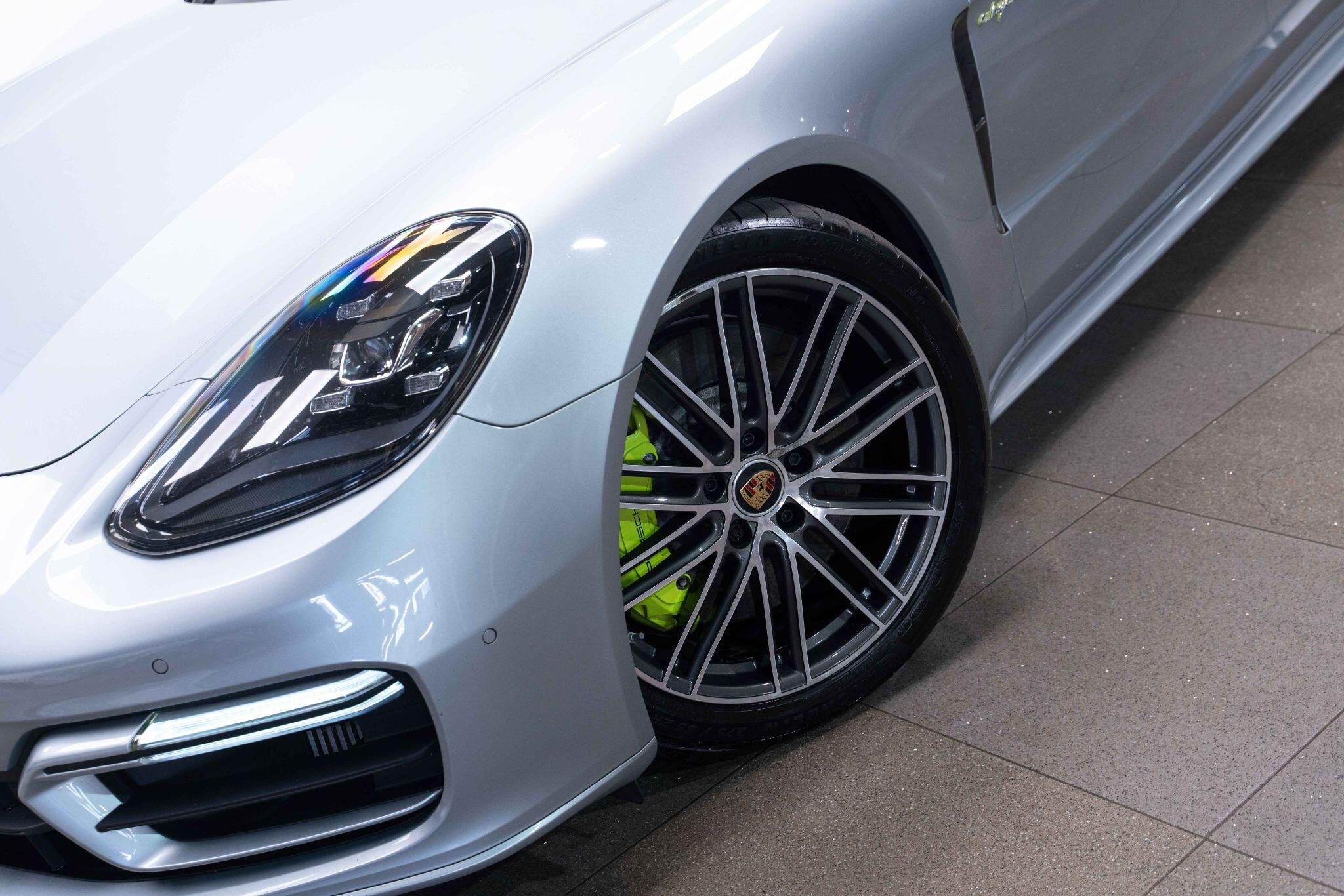 Porsche Panamera 2.9 V6 E-Hybrid 17.9kWh 4S Saloon PDK 4WD Euro 6 (s/s) 5dr (7.2 kW Charger) 5dr Automatic 2026