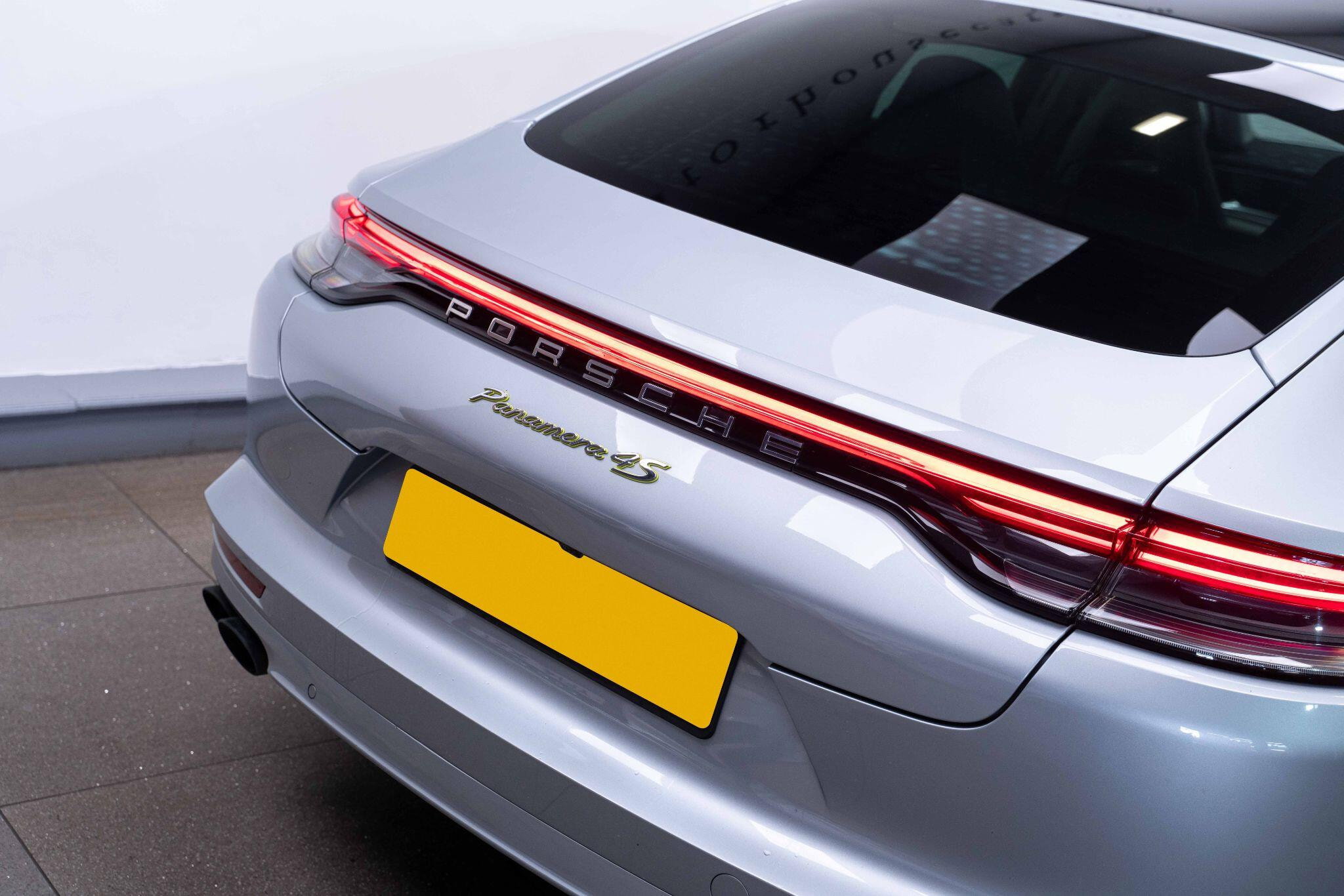 Porsche Panamera 2.9 V6 E-Hybrid 17.9kWh 4S Saloon PDK 4WD Euro 6 (s/s) 5dr (7.2 kW Charger) 5dr Automatic 2026