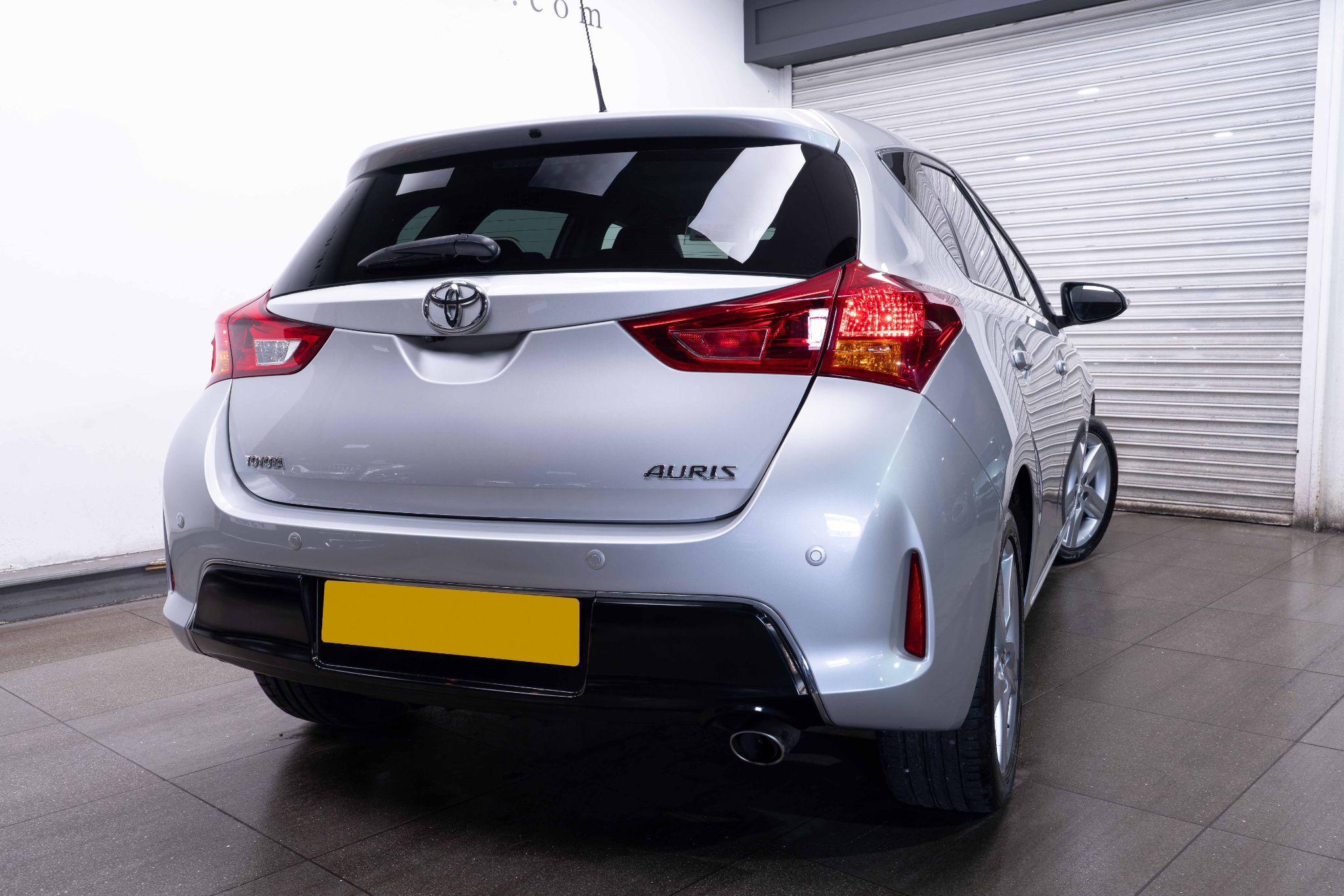 Toyota Auris 1.6 V-Matic Excel Euro 5 5dr 5dr Manual 2026