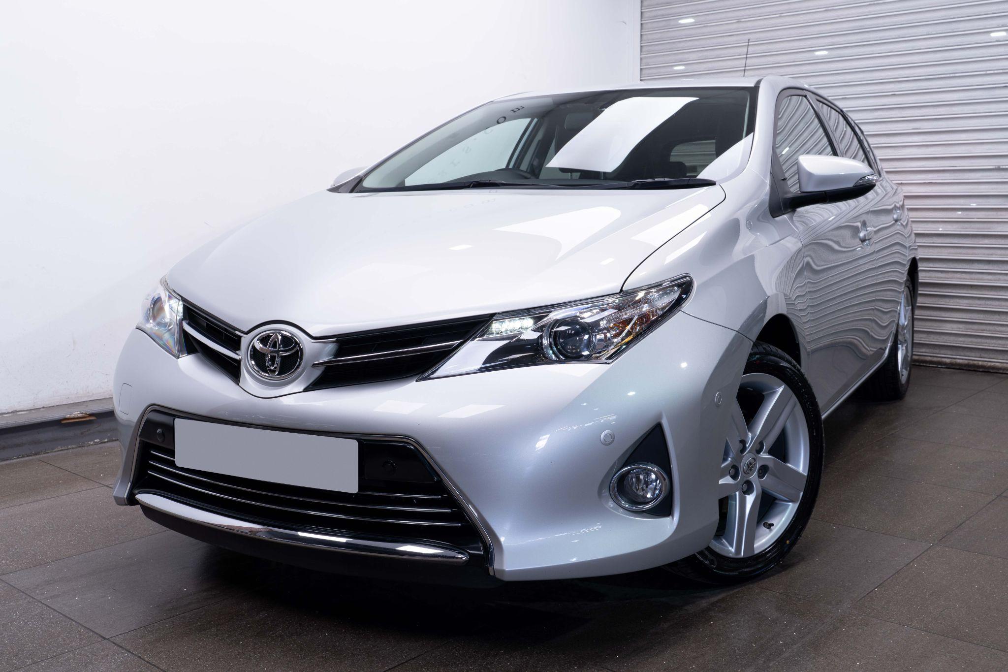 Toyota Auris 1.6 V-Matic Excel Euro 5 5dr 5dr Manual 2026