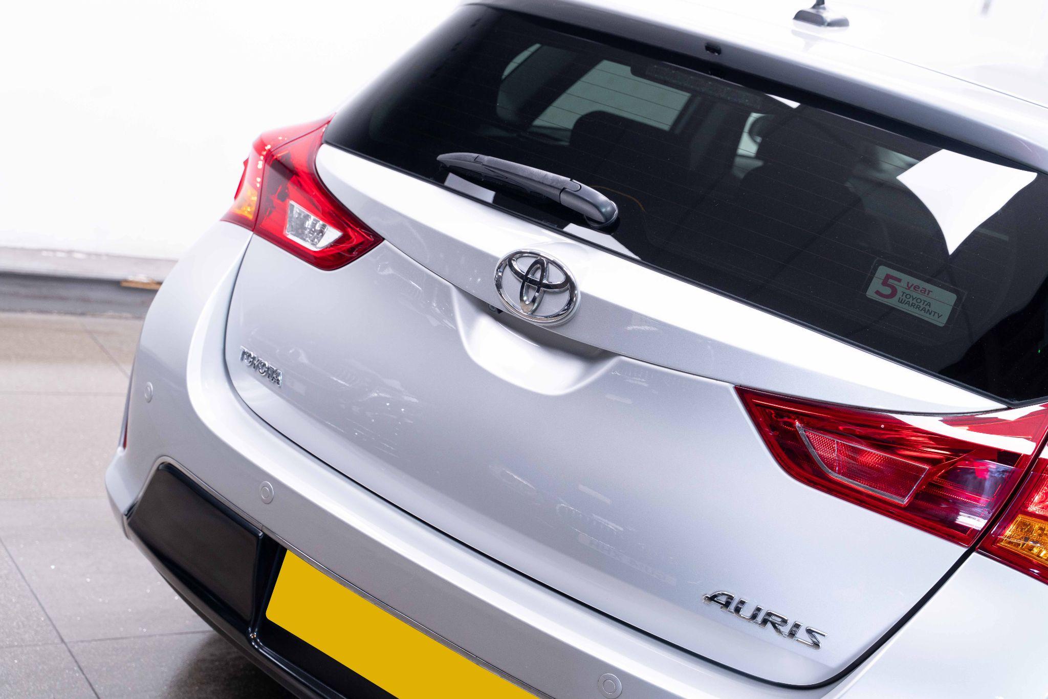 Toyota Auris 1.6 V-Matic Excel Euro 5 5dr 5dr Manual 2026