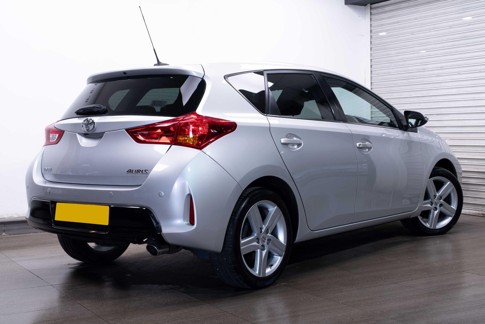 Toyota Auris 1.6 V-Matic Excel Euro 5 5dr 5dr Manual 2026