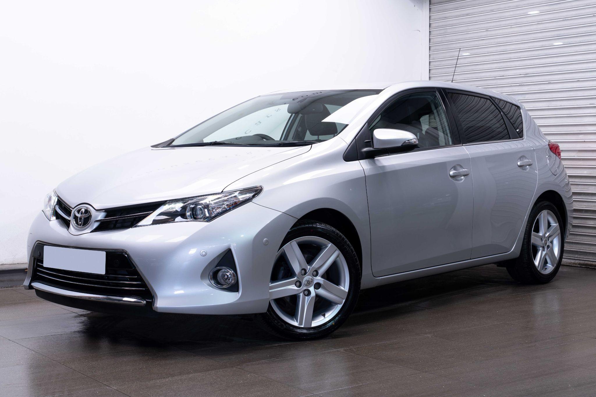 Toyota Auris 1.6 V-Matic Excel Euro 5 5dr 5dr Manual 2026