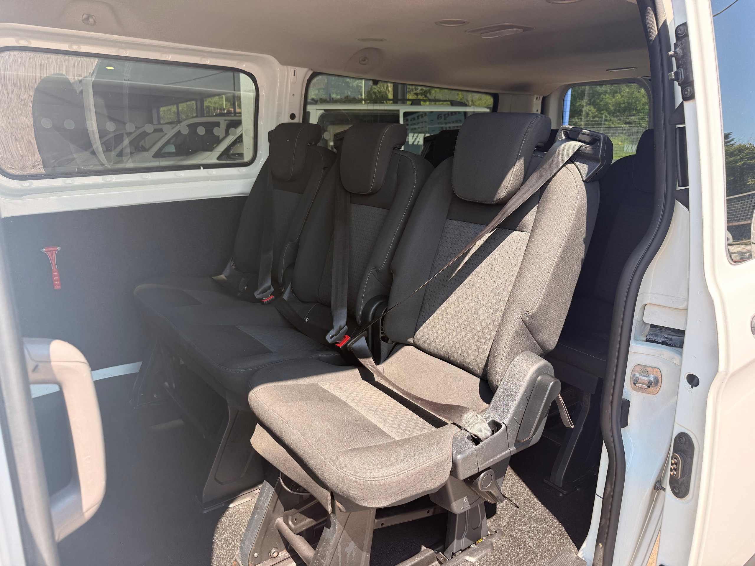FORD TRANSIT CUSTOM 2.0 320 ECOBLUE TREND DOUBLE CAB 9 SEATER 5DR DIESEL MANUAL L2...