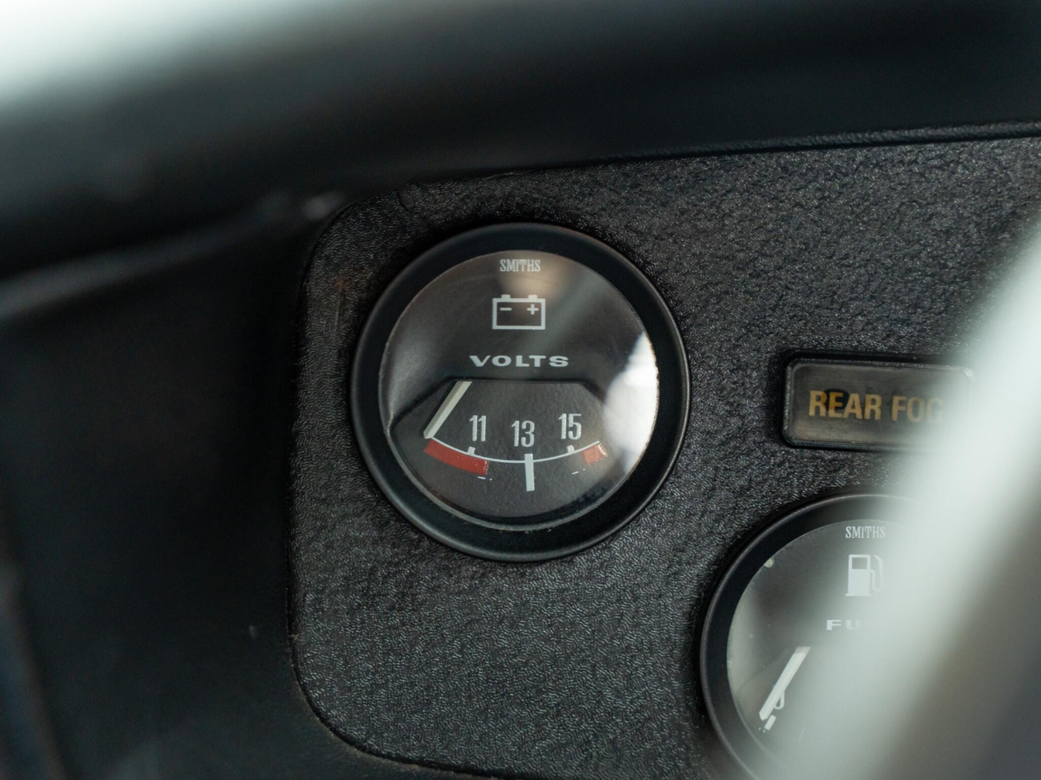 Aston Martin V8 5.3 Saloon 2dr Petrol Automatic (0 bhp) 2dr Automatic 2026