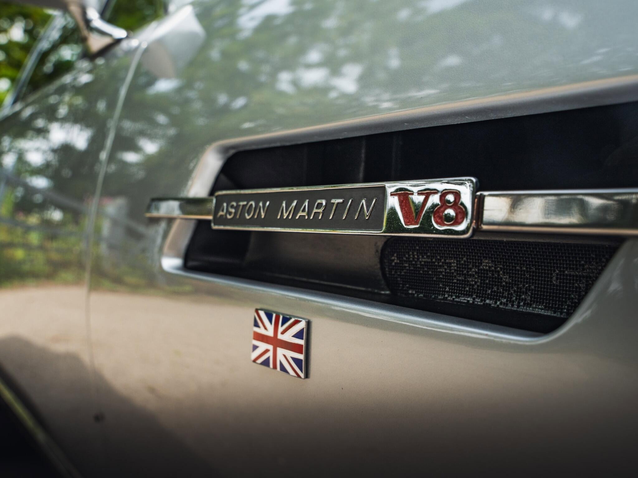 Aston Martin V8 5.3 Saloon 2dr Petrol Automatic (0 bhp) 2dr Automatic 2026