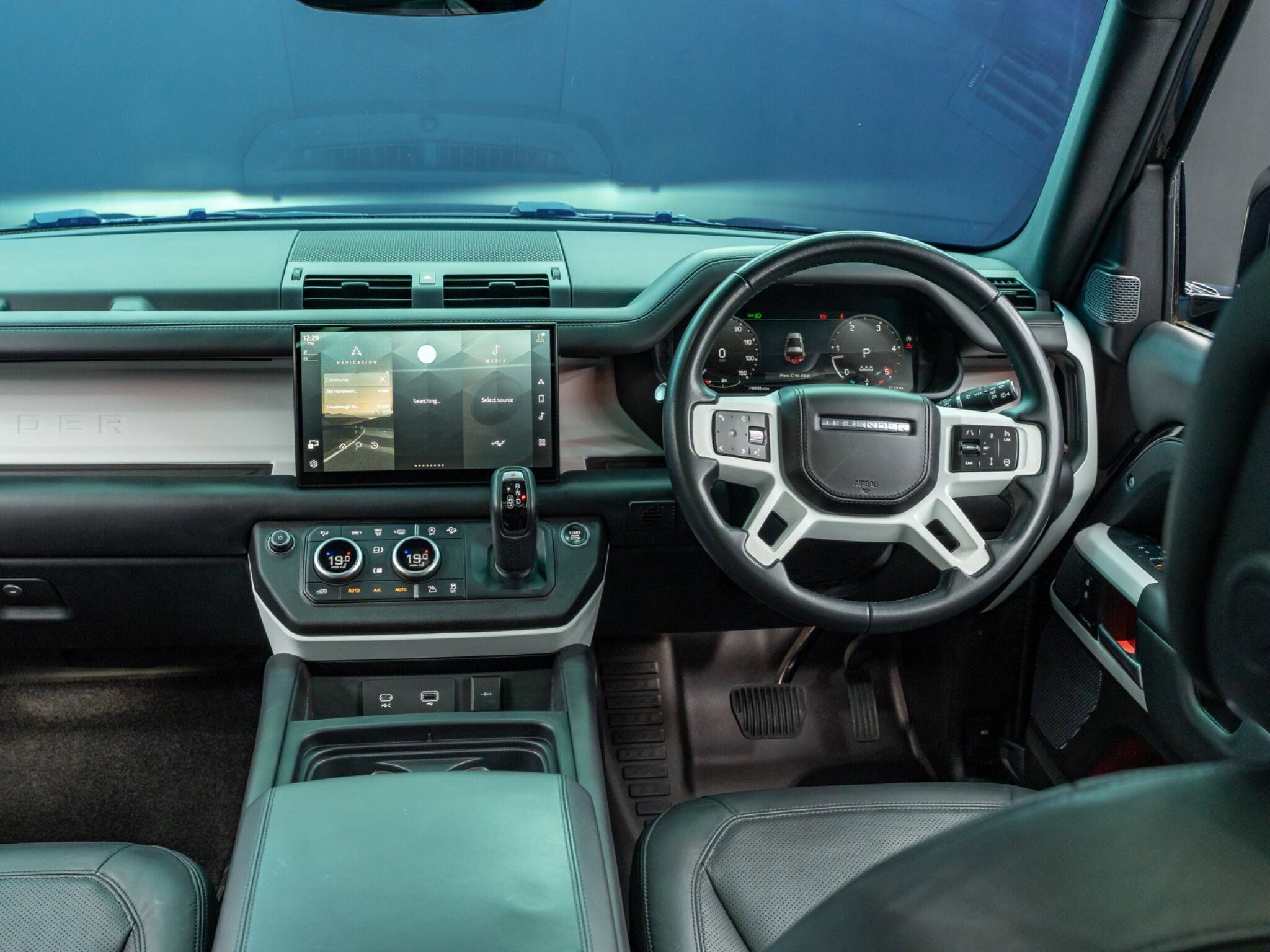 Land Rover Defender 90 3.0 D250 MHEV HSE Auto 4WD Euro 6 (s/s) 3dr 3dr Automatic 2026