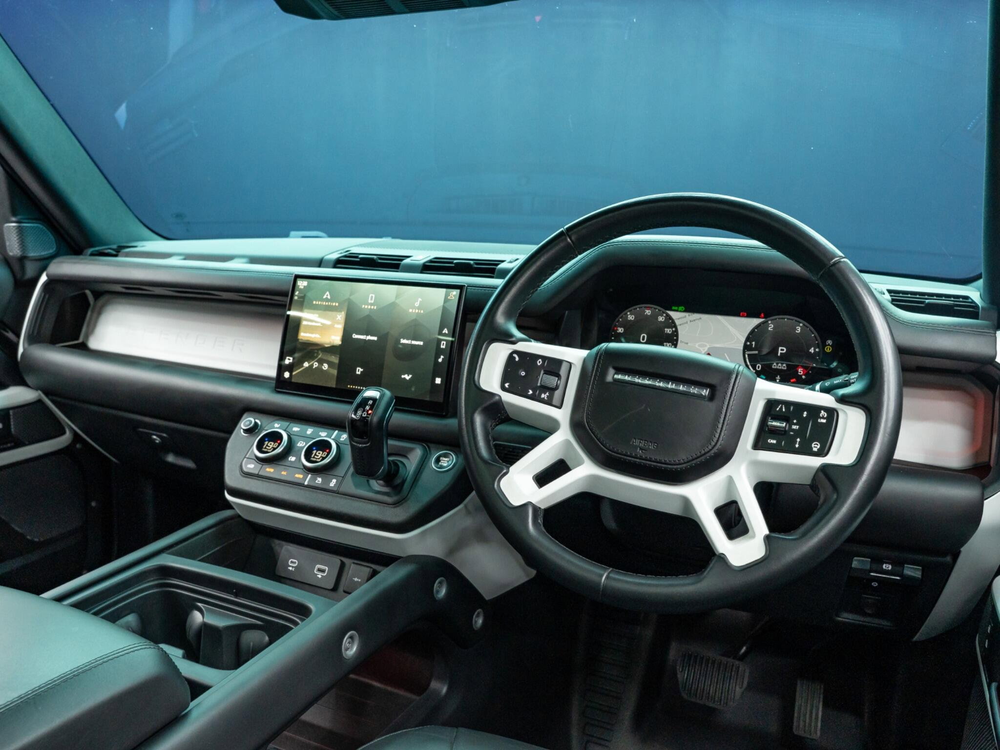 Land Rover Defender 90 3.0 D250 MHEV HSE Auto 4WD Euro 6 (s/s) 3dr 3dr Automatic 2026