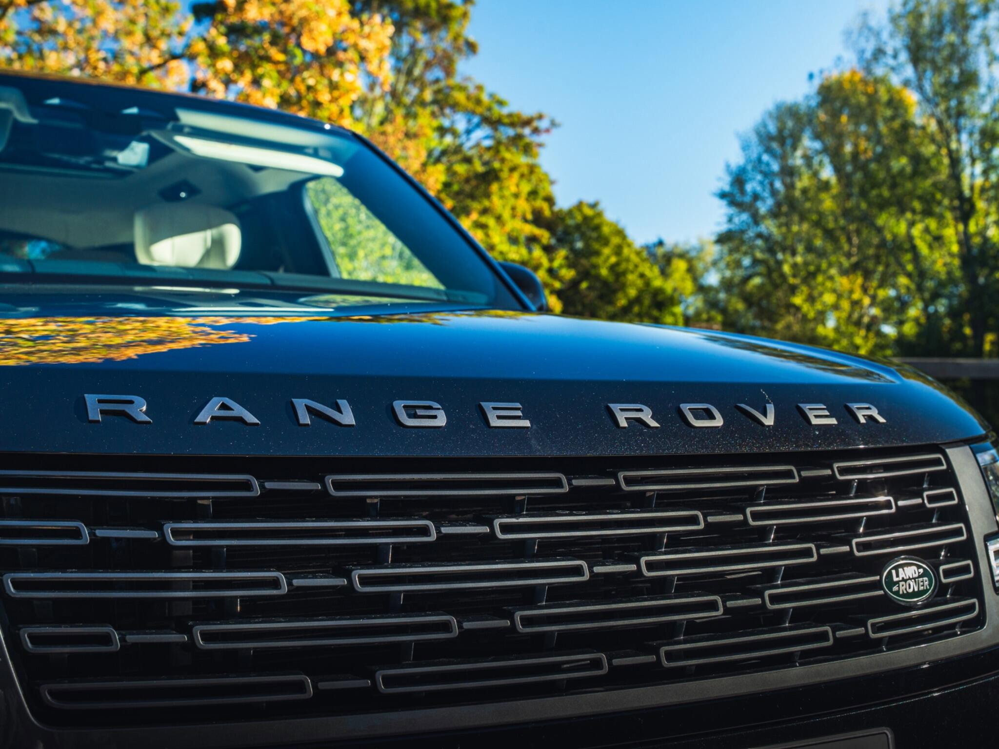 Land Rover Range Rover 3.0 P550e 38.2kWh Autobiography Auto 4WD Euro 6 (s/s) 5dr 5dr Automatic 2026