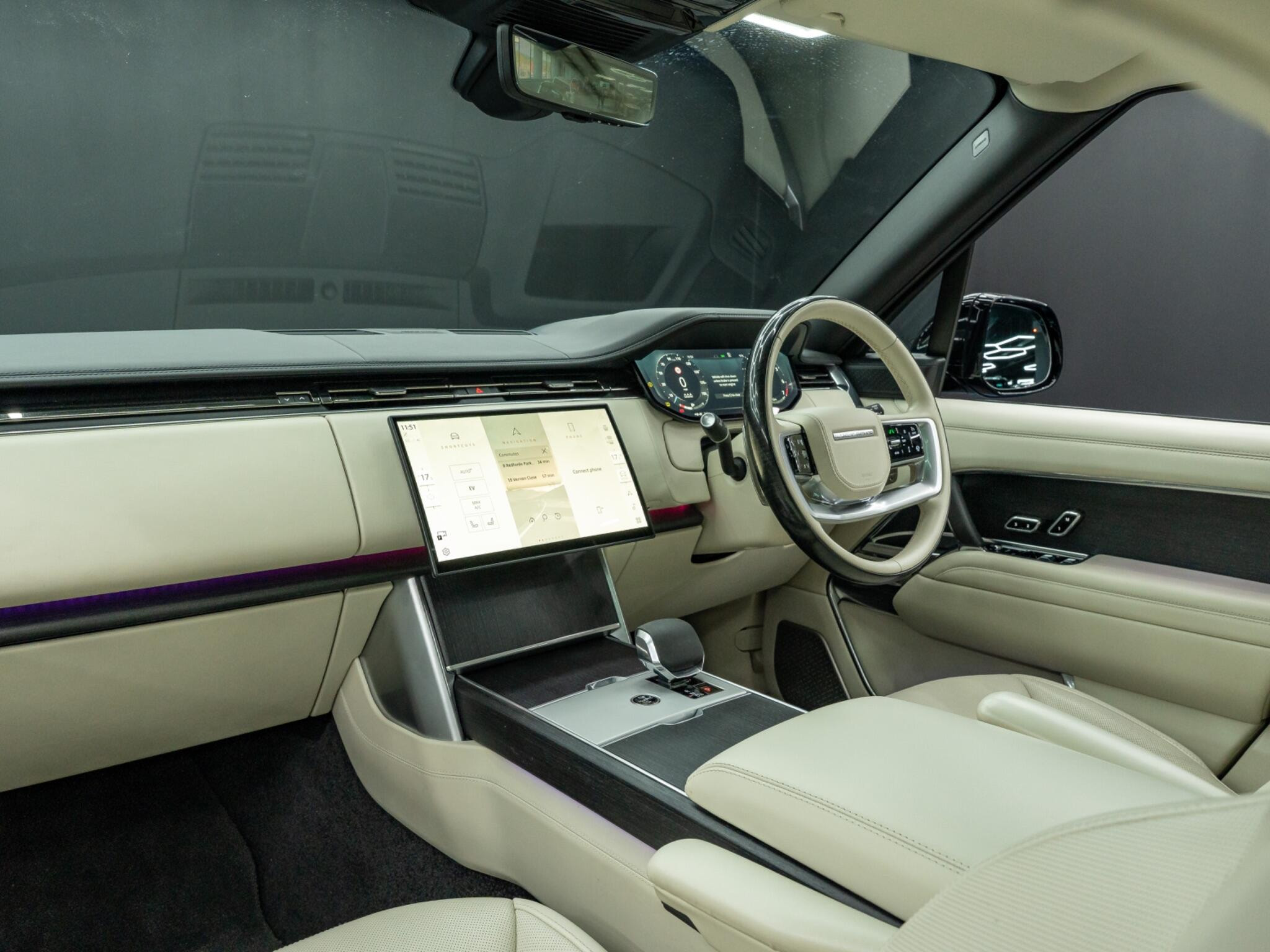 Land Rover Range Rover 3.0 P550e 38.2kWh Autobiography Auto 4WD Euro 6 (s/s) 5dr 5dr Automatic 2026