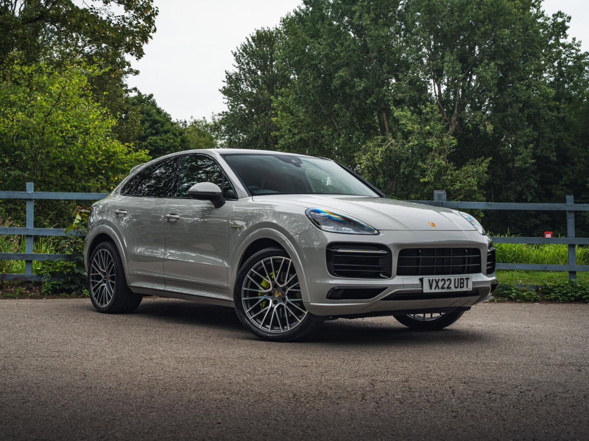 Porsche Cayenne 3.0 V6 E-Hybrid 17.9kWh TiptronicS 4WD Euro 6 (s/s) 5dr (3.6kW Charger) 5dr Automatic 2026