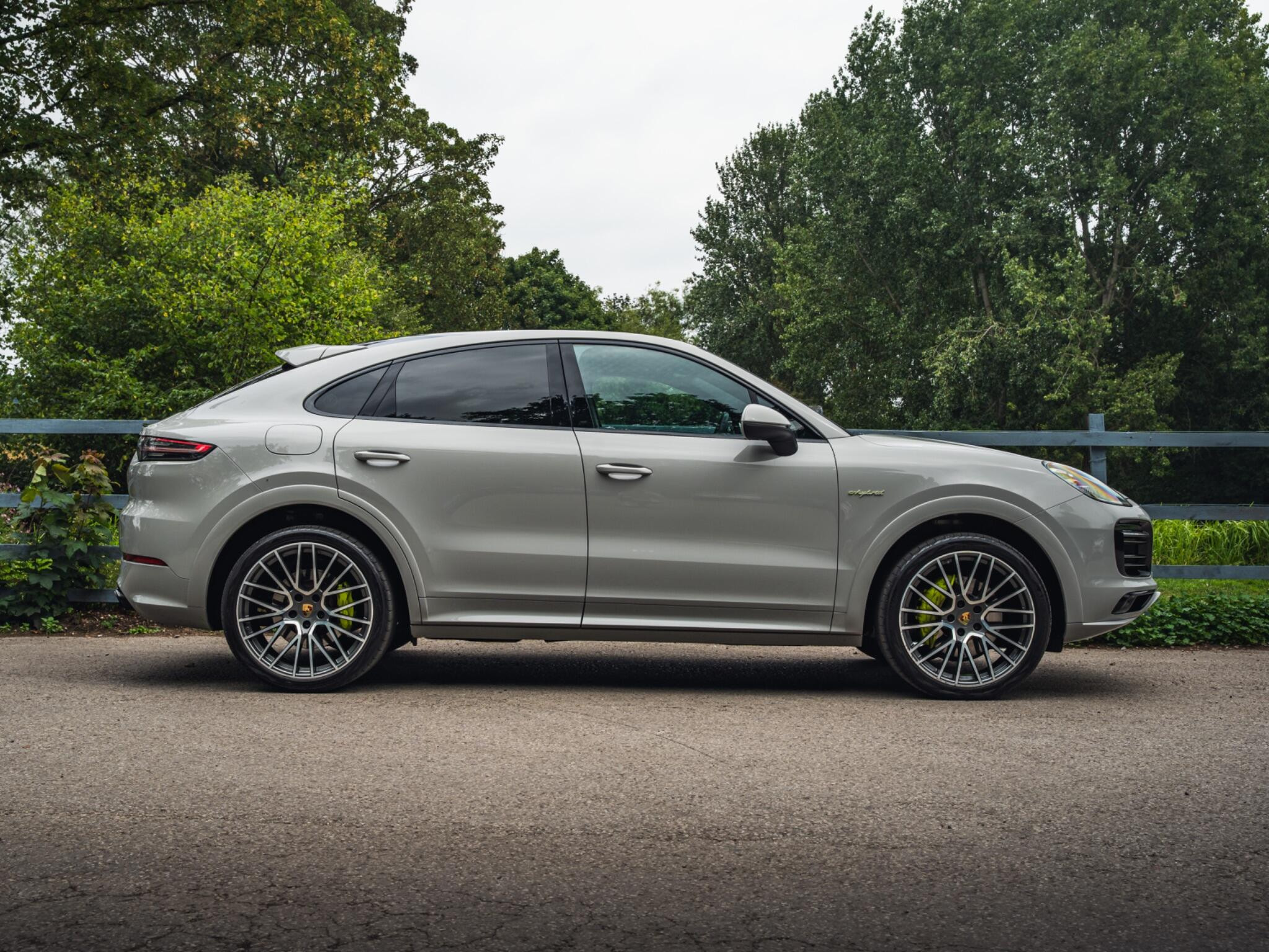 Porsche Cayenne 3.0 V6 E-Hybrid 17.9kWh TiptronicS 4WD Euro 6 (s/s) 5dr (3.6kW Charger) 5dr Automatic 2026