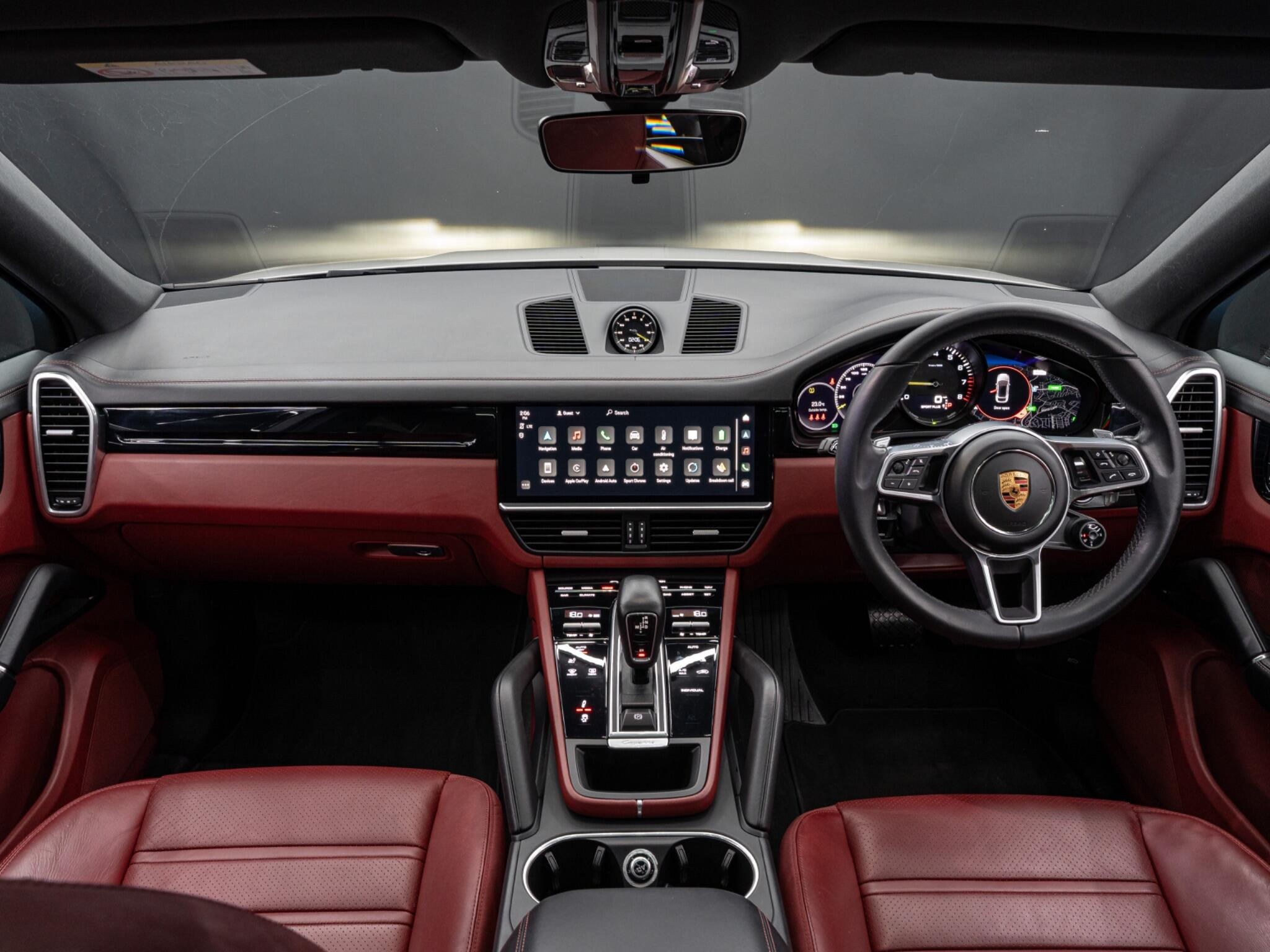 Porsche Cayenne 3.0 V6 E-Hybrid 17.9kWh TiptronicS 4WD Euro 6 (s/s) 5dr (3.6kW Charger) 5dr Automatic 2026