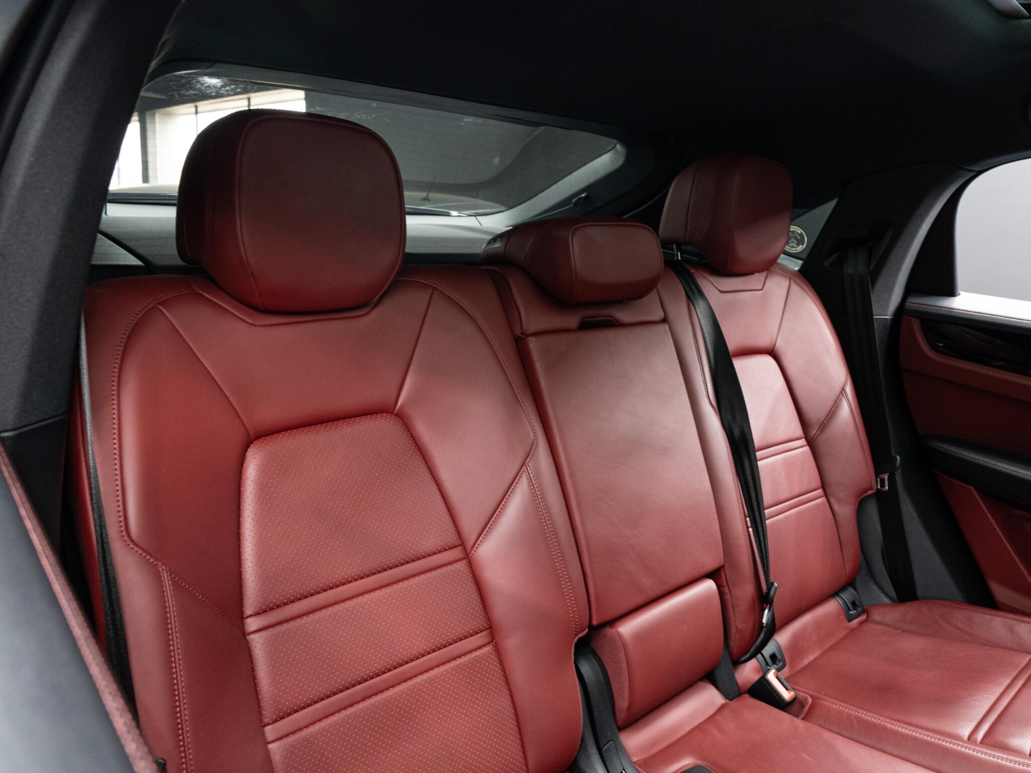 Porsche Cayenne 3.0 V6 E-Hybrid 17.9kWh TiptronicS 4WD Euro 6 (s/s) 5dr (3.6kW Charger) 5dr Automatic 2026