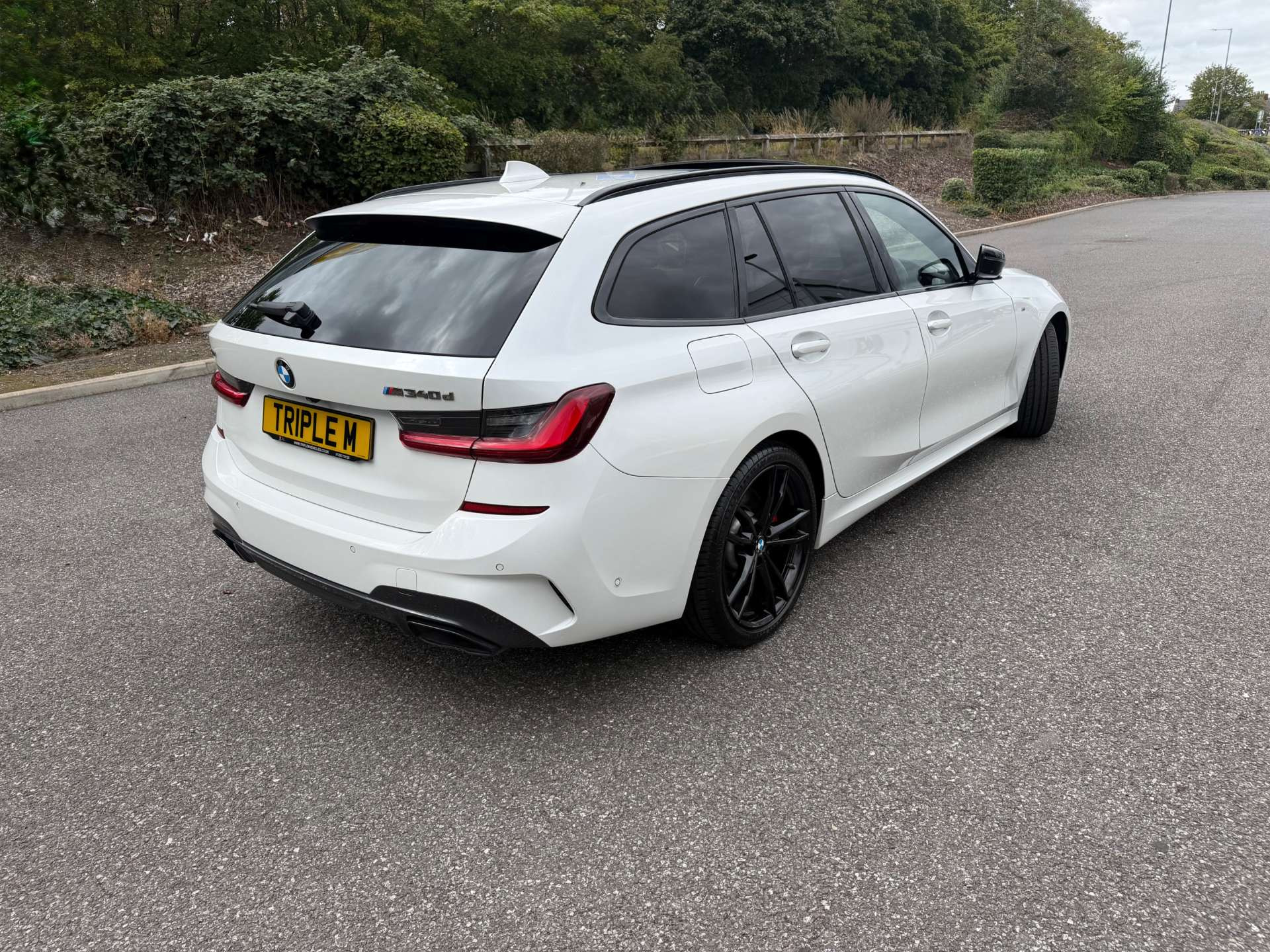 BMW 3 Series 3.0 M340d xDrive MHEV Auto 4WD 5dr 5dr Automatic 2026