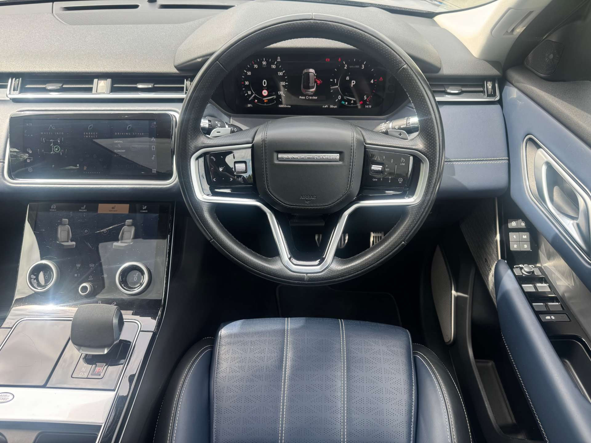 Land Rover Range Rover Velar 3.0 Range Rover Velar R-Dynamic HSE D MHEV Auto 4WD 5dr 5dr Automatic 2026