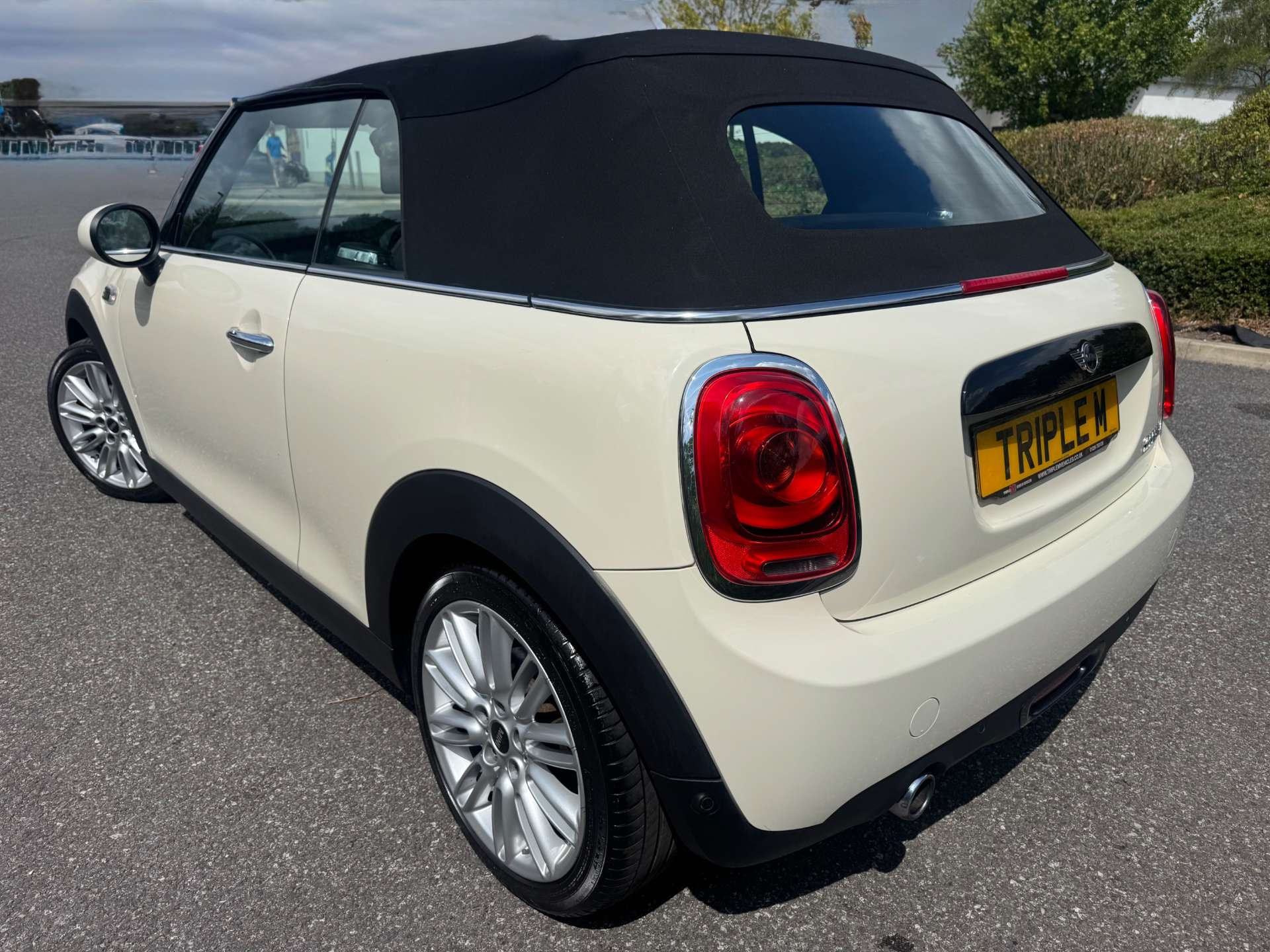 MINI Convertible 1.5 Cooper 2dr 2dr Manual 2026